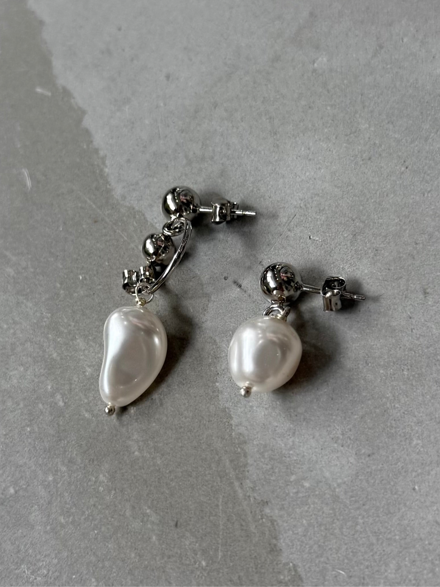 RICHIE EARRINGS