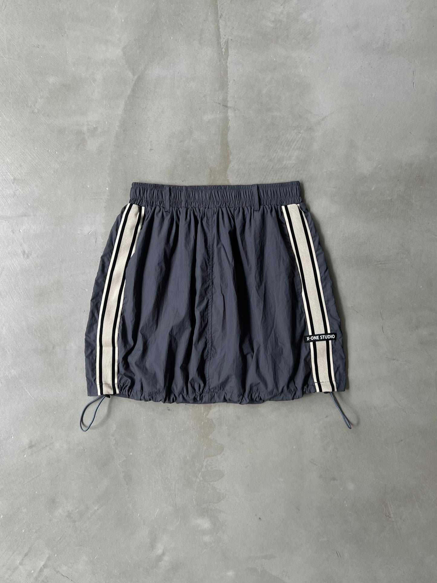 NYLON TRACK SKIRT "GRAY"