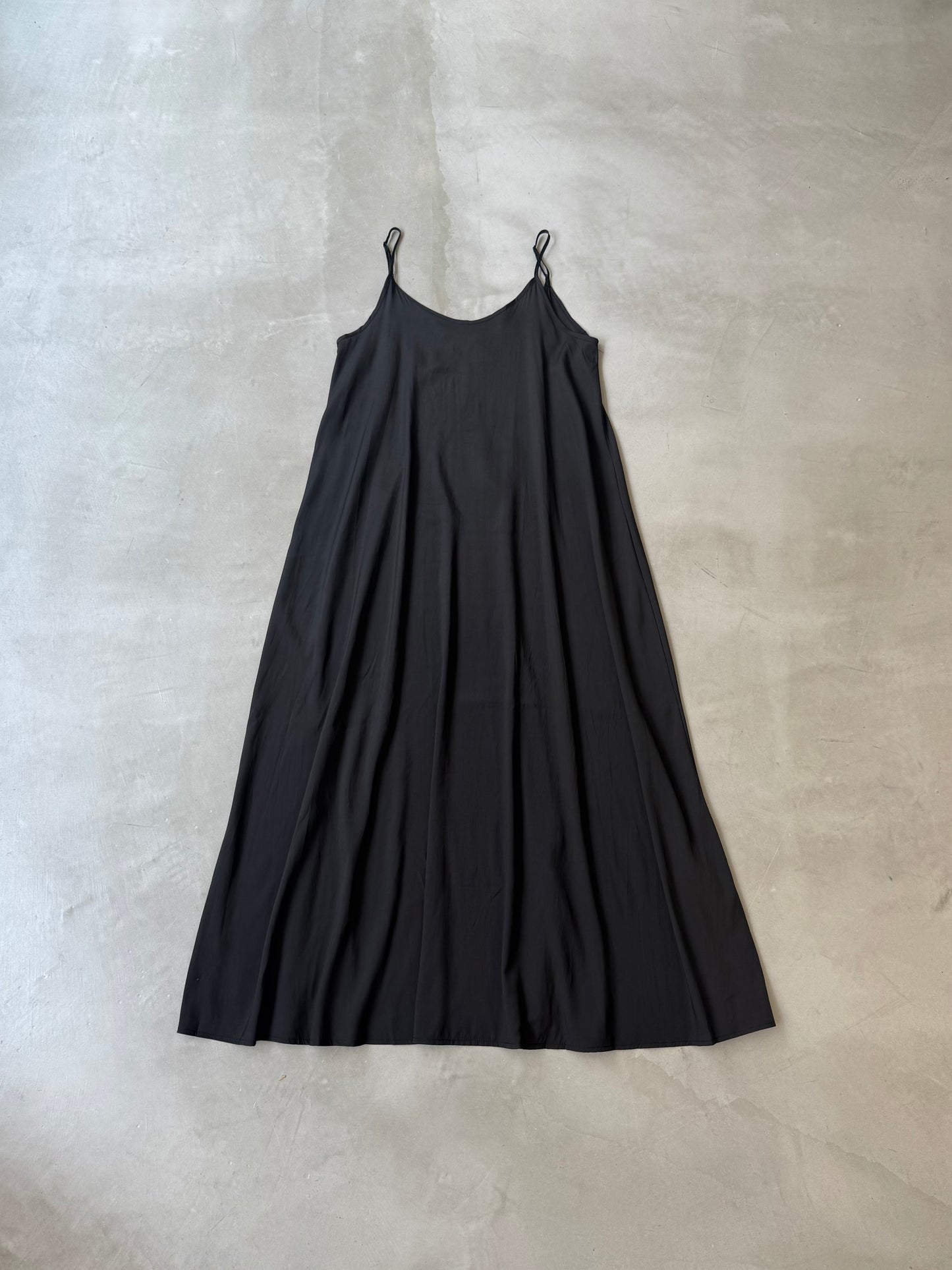 SATIN LONG DRESS "BLACK"
