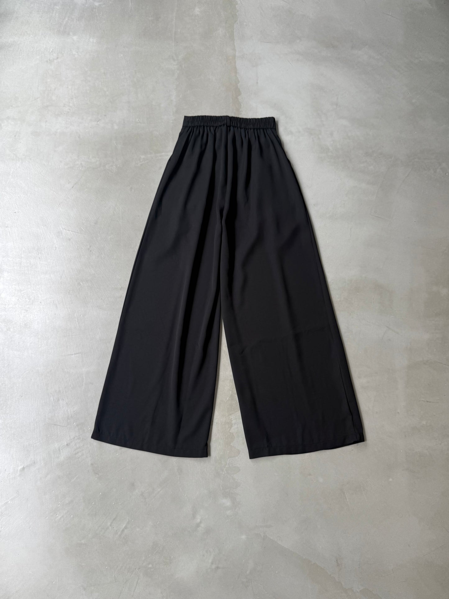 W TUCK WIDE PANTS "BLACK"