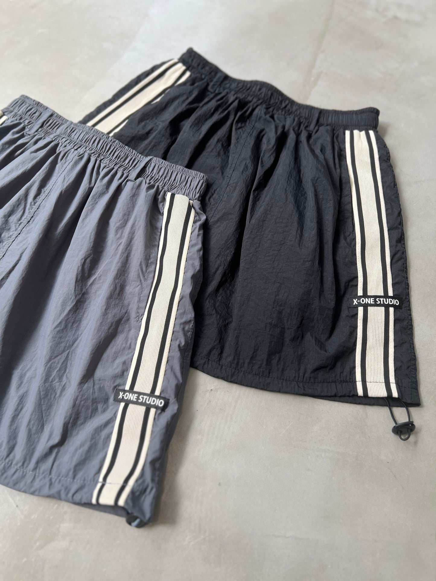 NYLON TRACK SKIRT "BLACK"