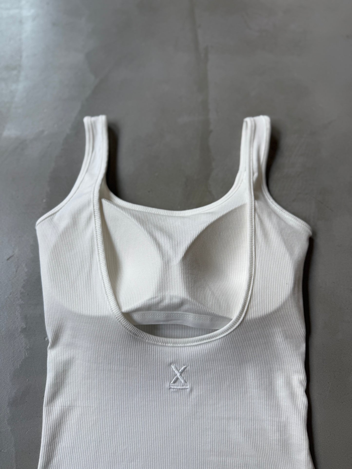 BACK OPEN TANK "WHITE