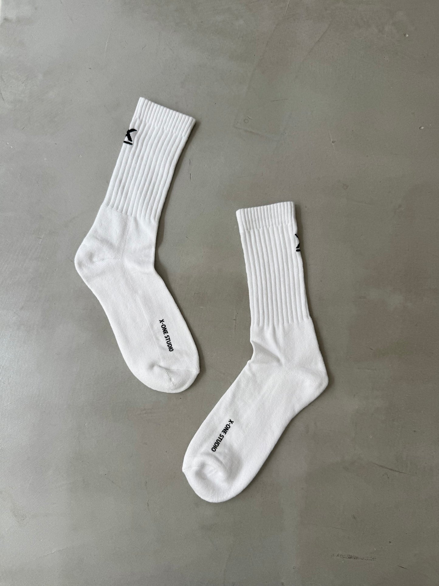 X-ONE LOGO SOCKS "WHITE"