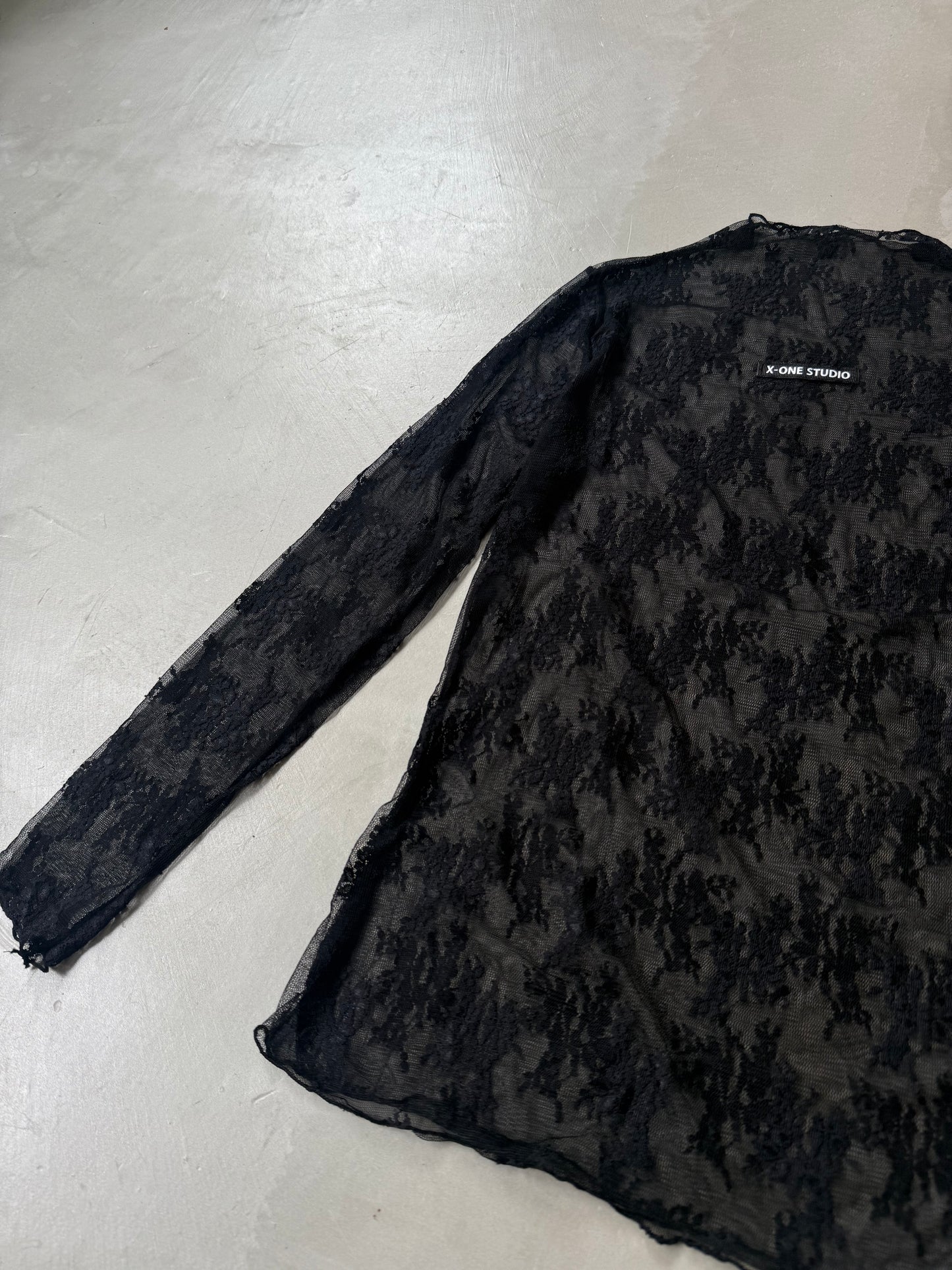 SHEER LACE TOP "BLACK"