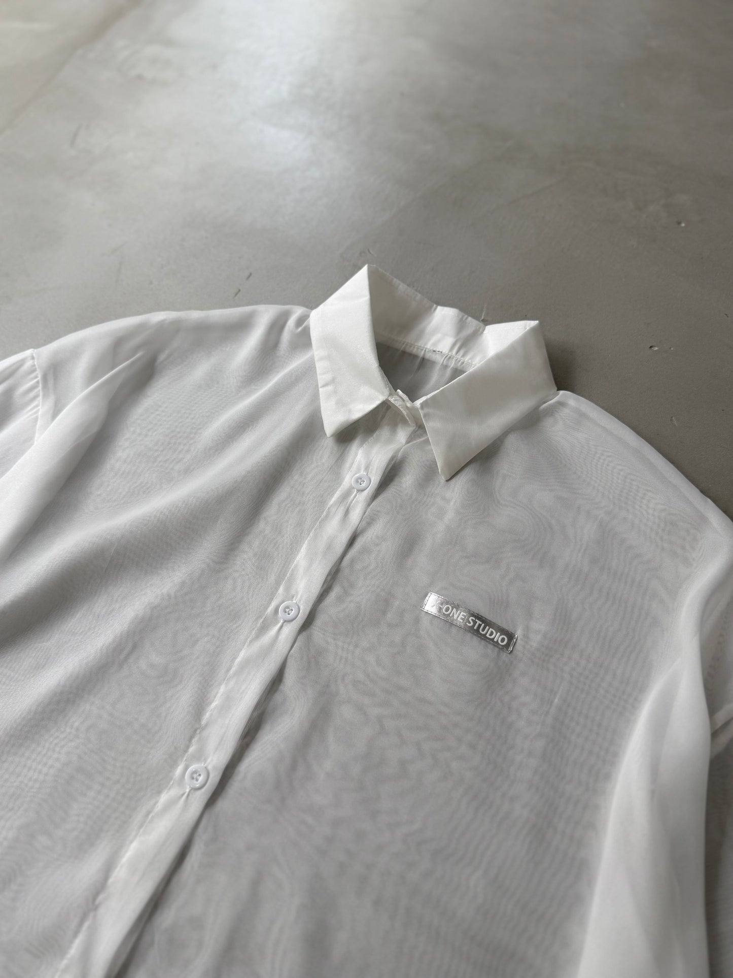 AIRY SHEER SHIRT "WHITE"