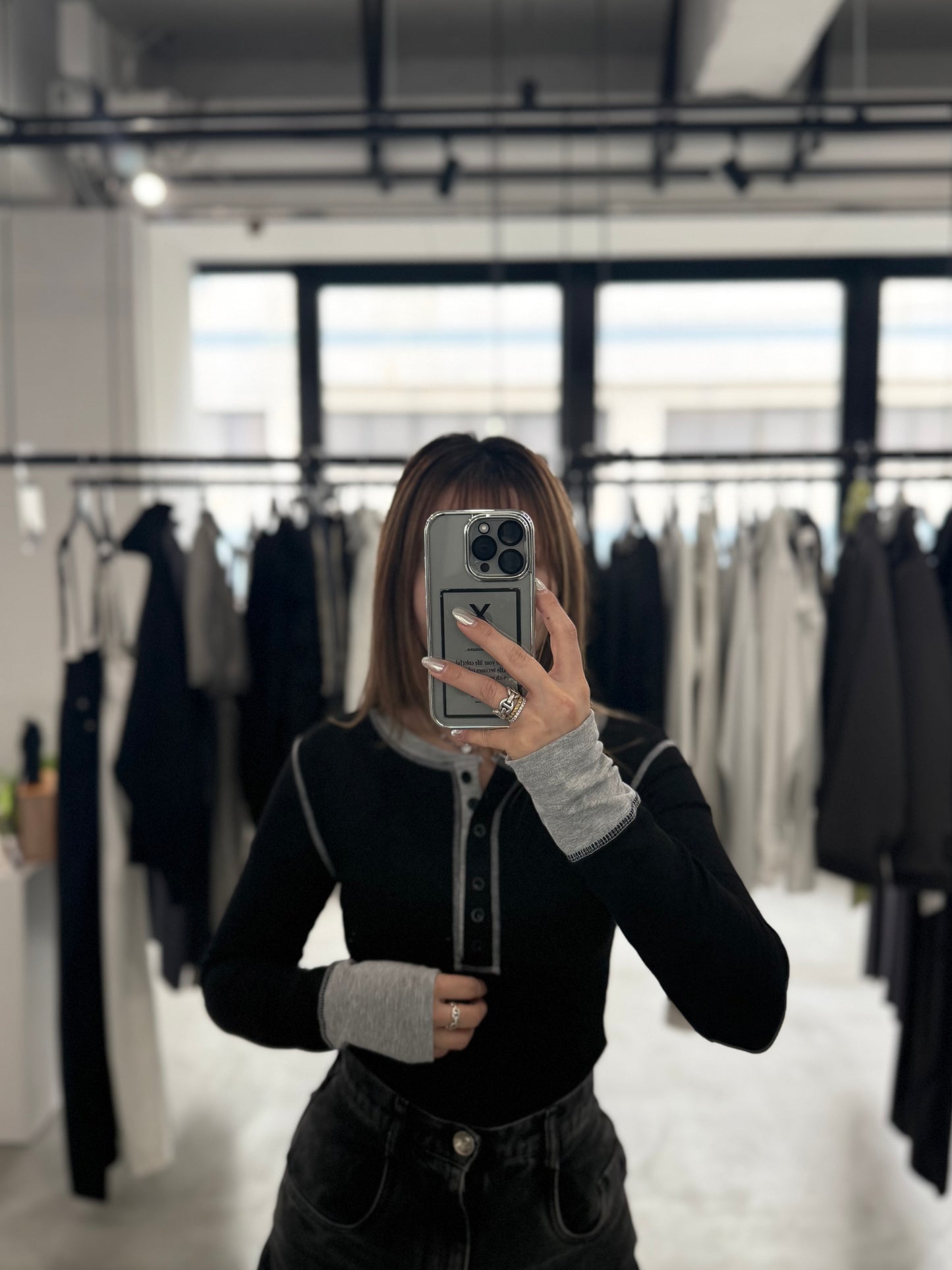 BLOCK HENRY NECK "BLACK"