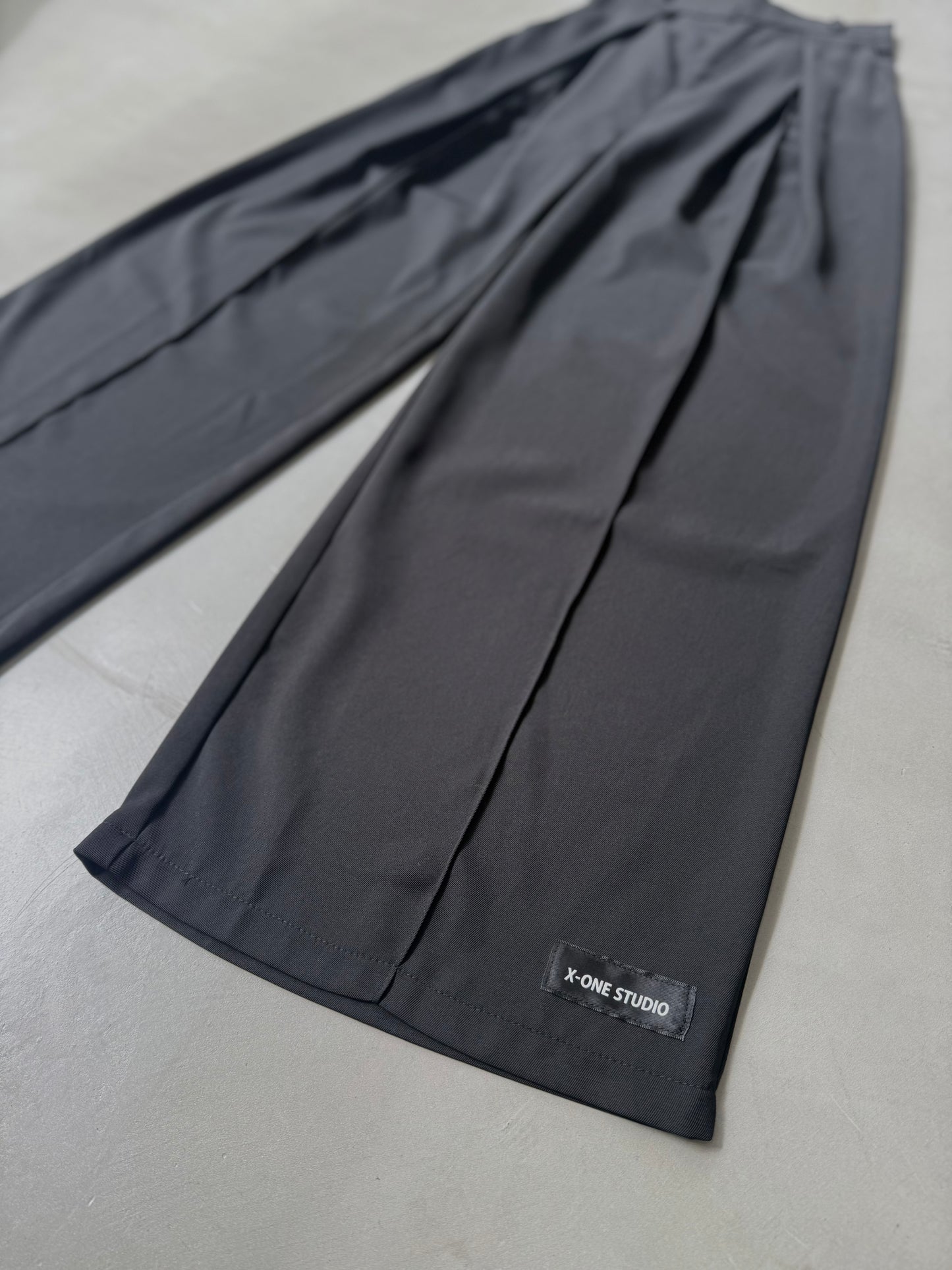 W TUCK WIDE PANTS "BLACK"