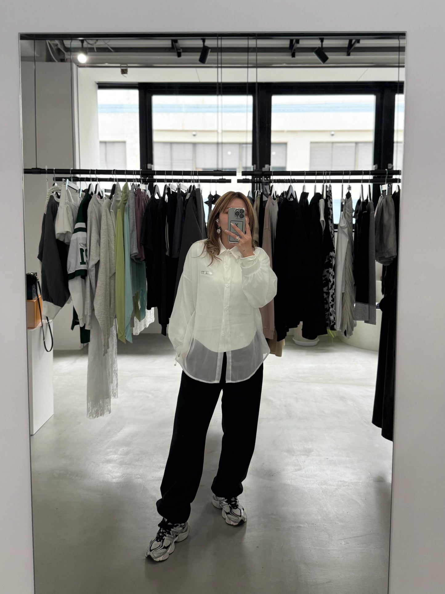 AIRY SHEER SHIRT "WHITE"
