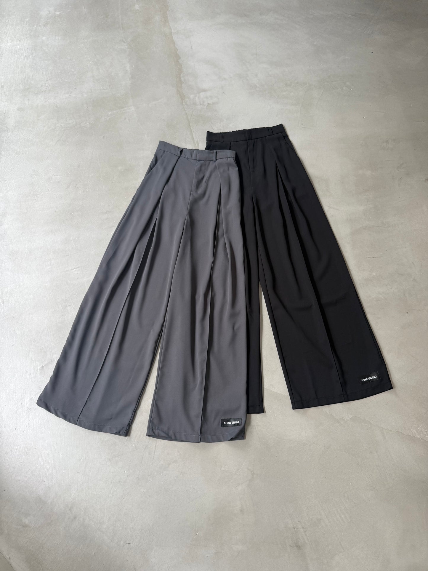 W TUCK WIDE PANTS "GRAY"