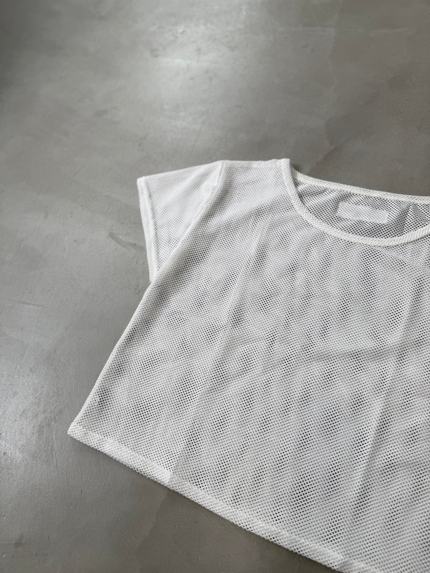 MESH TOP "WHITE"