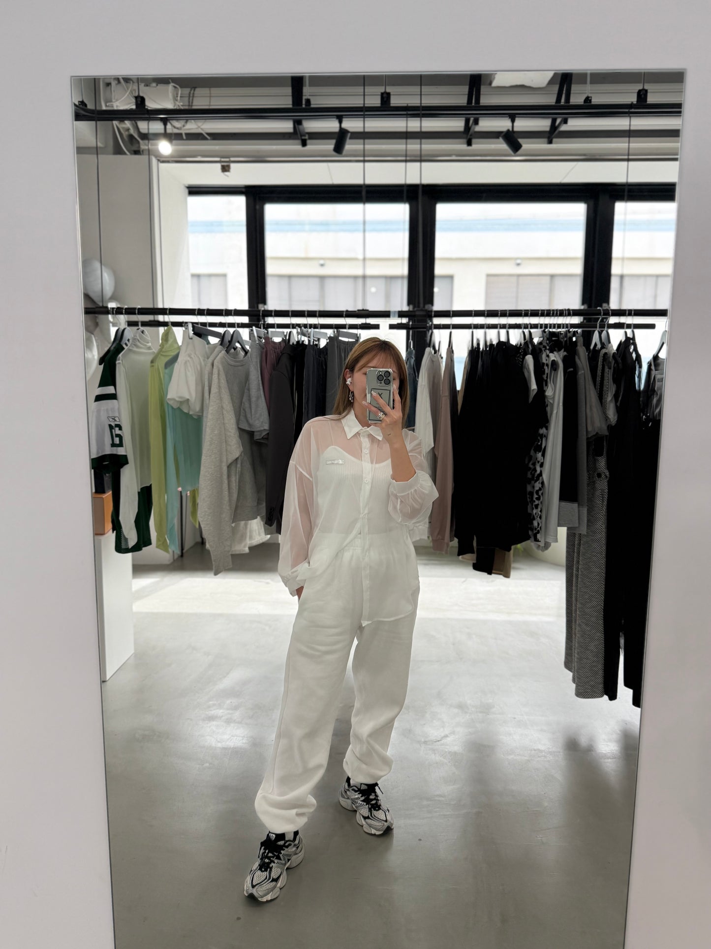 AIRY SHEER SHIRT "WHITE"