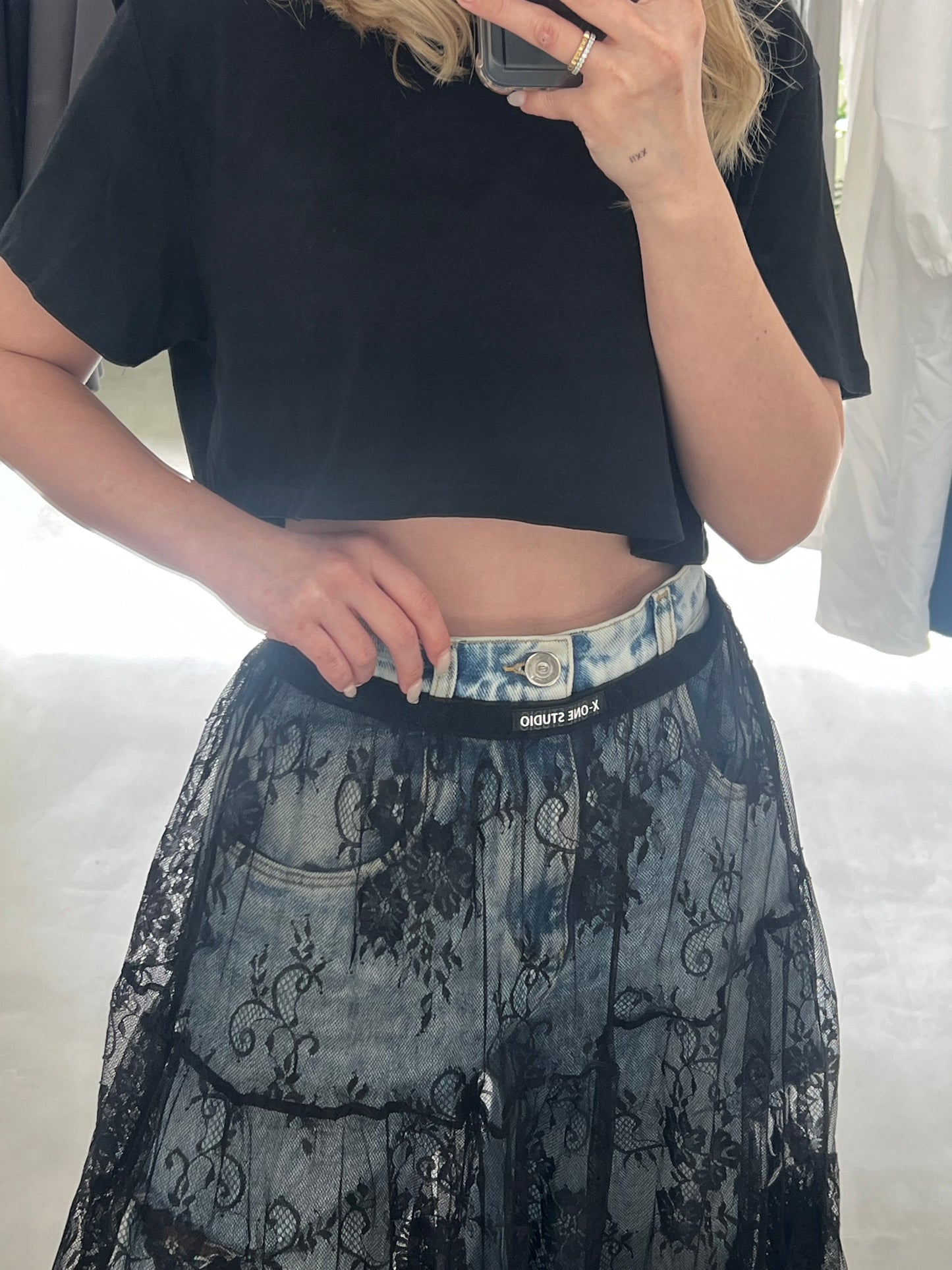 LAYERED LACE SKIRT "BLACK"