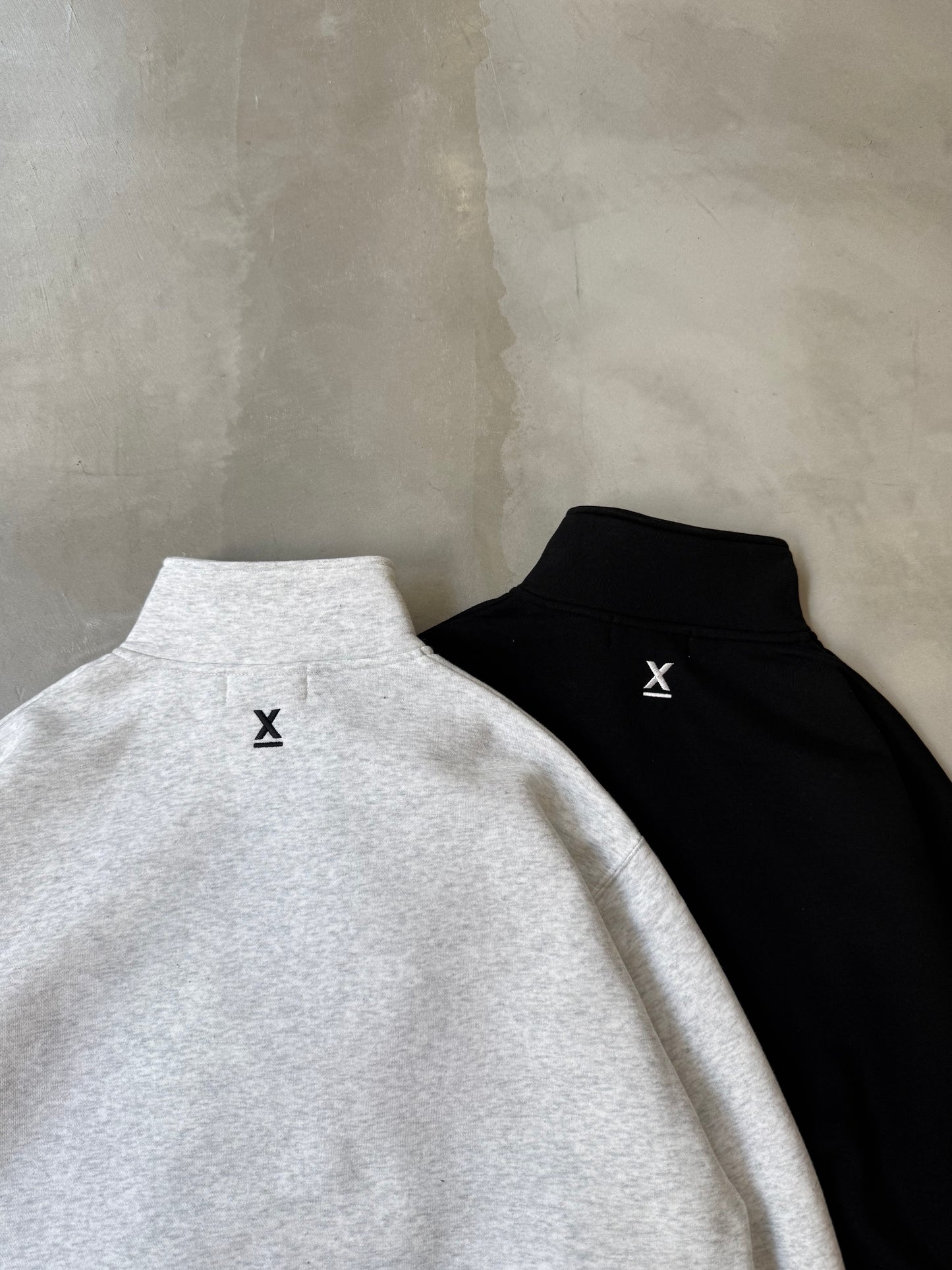 X-ONE HALF ZIP UP "ASH"
