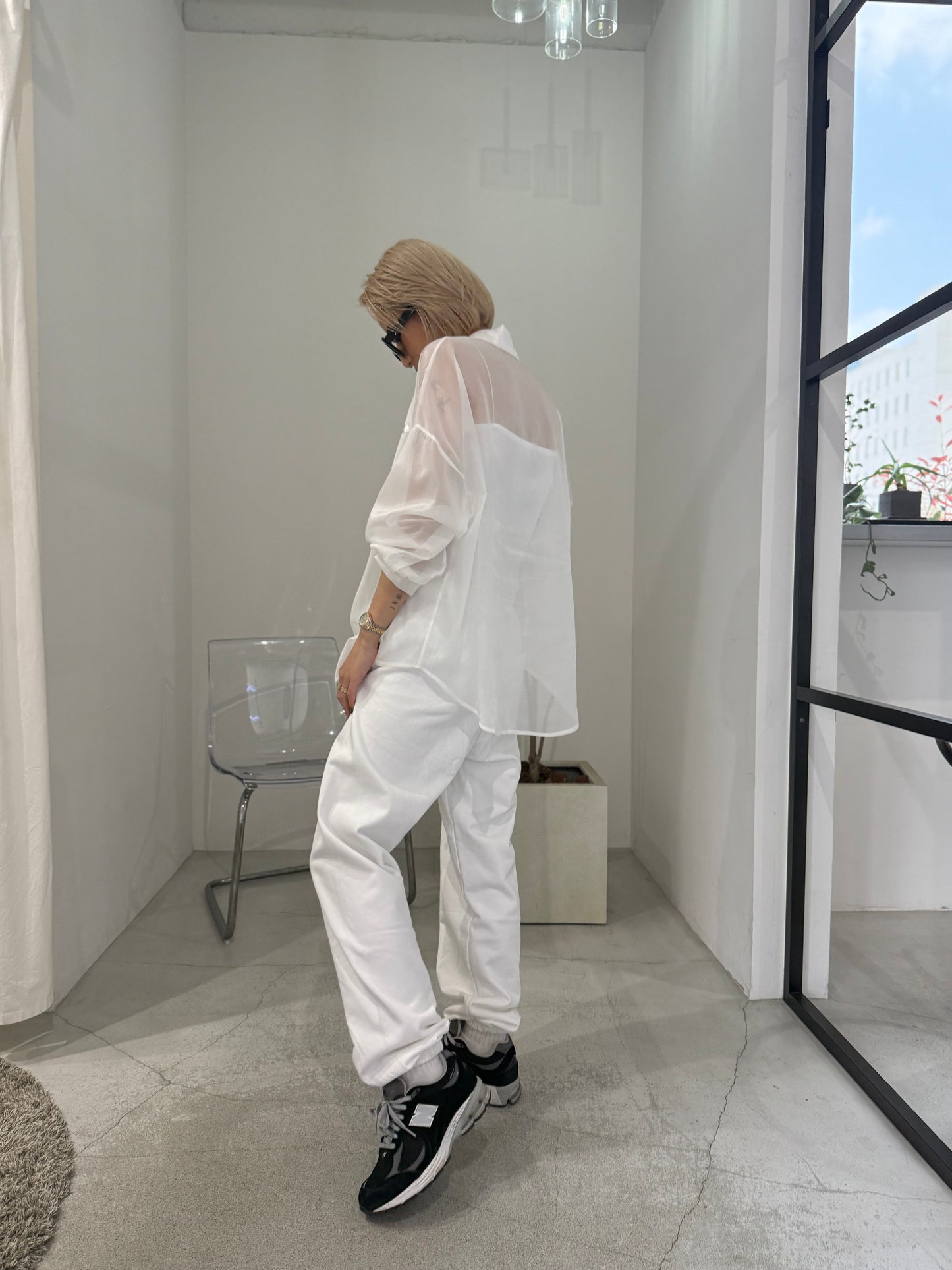 AIRY SHEER SHIRT "WHITE"