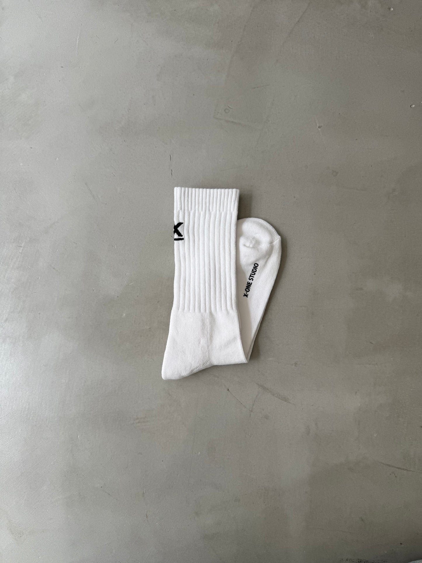 X-ONE LOGO SOCKS "WHITE"