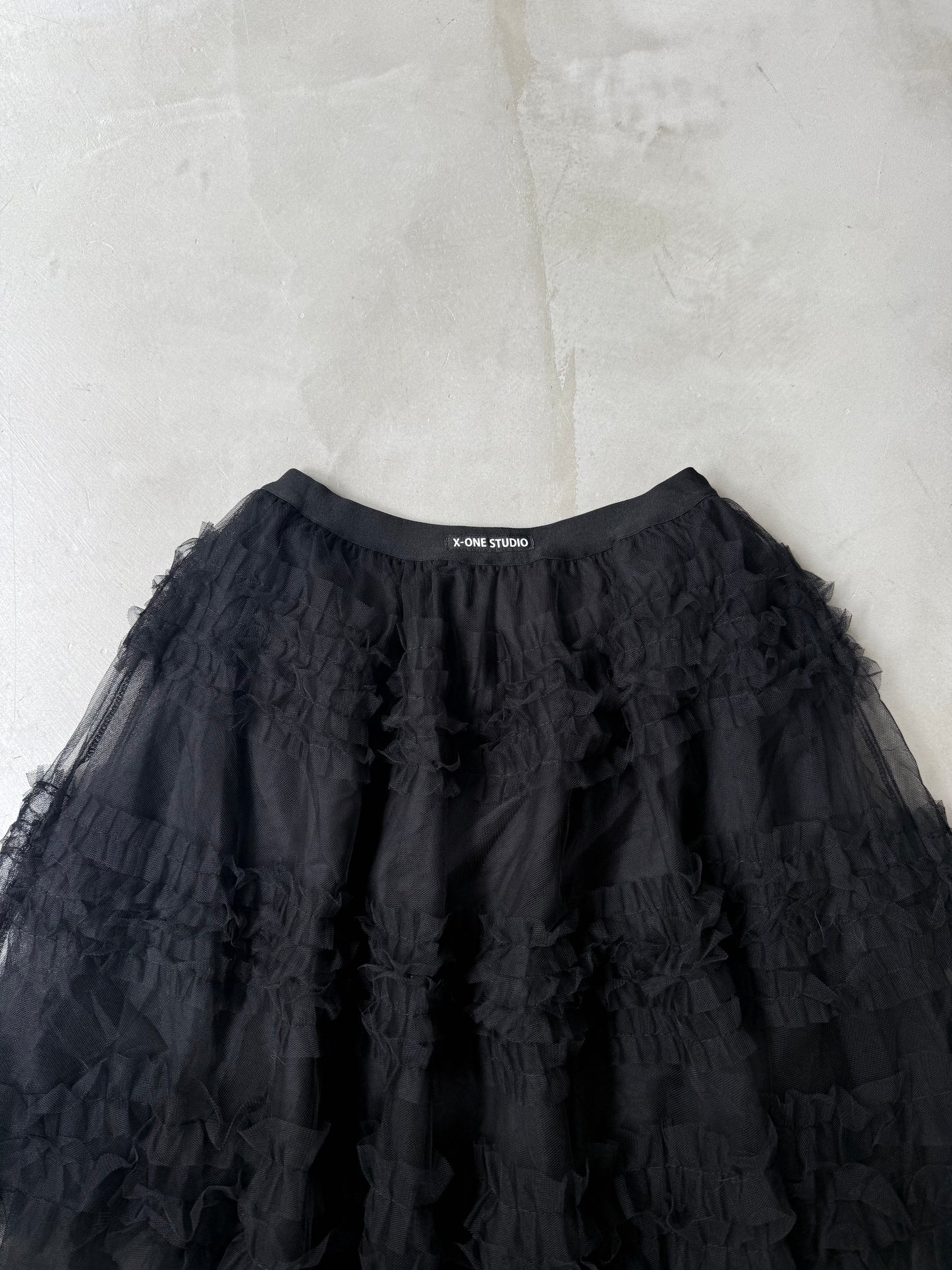 VOLUME TULLE SKIRT "BLACK"