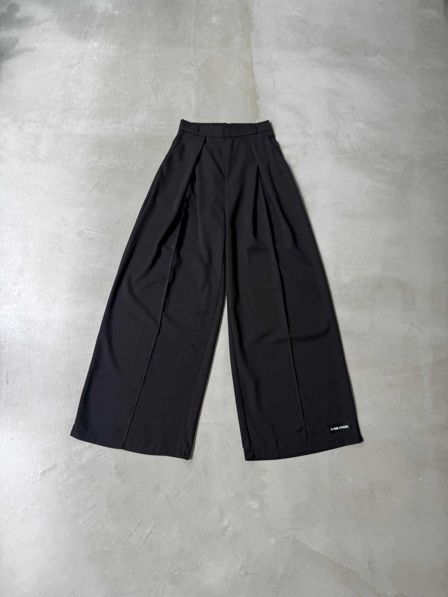 W TUCK WIDE PANTS "BLACK"