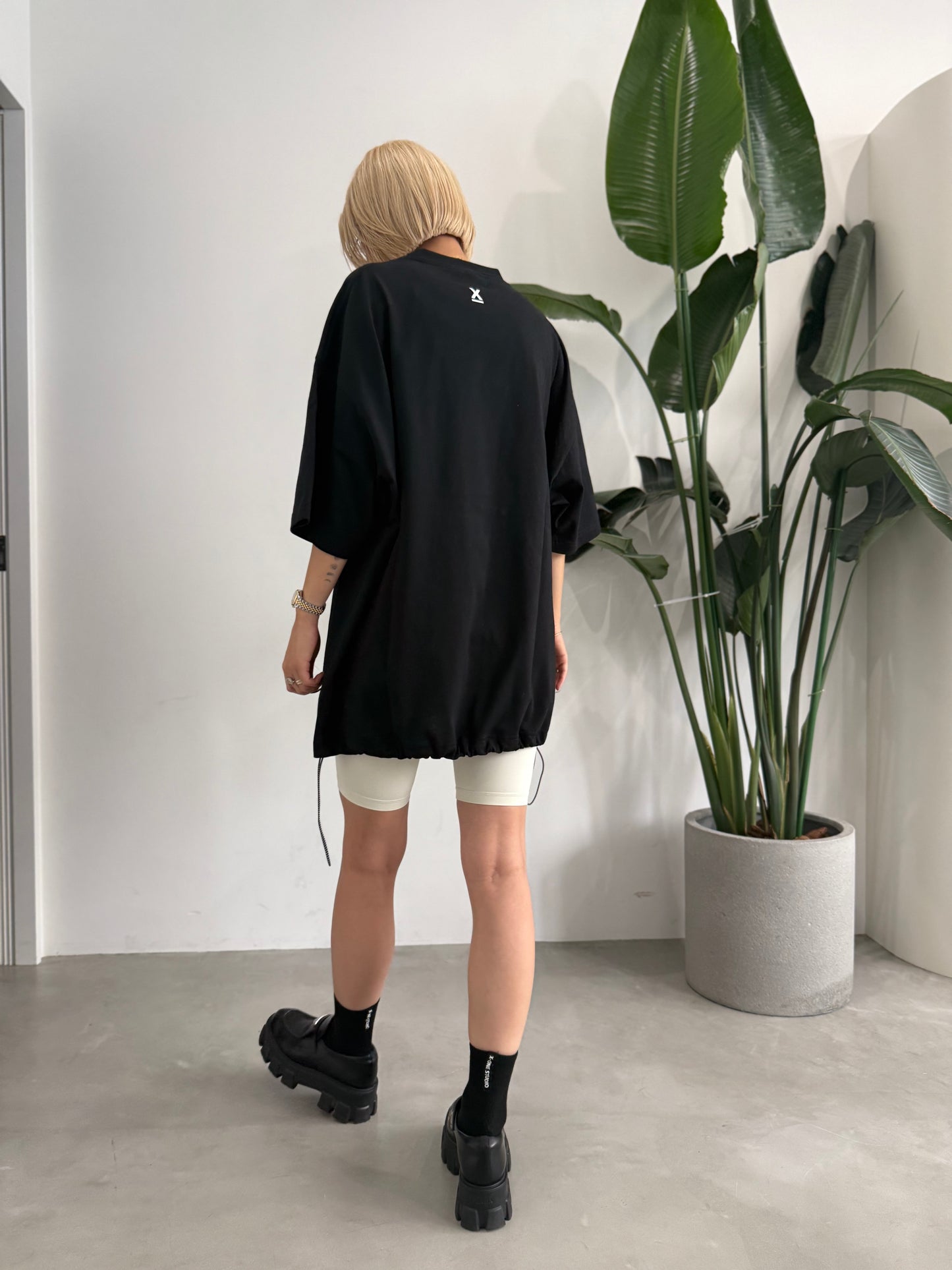 SMOOTH BIKER SHORTS "WHITE"