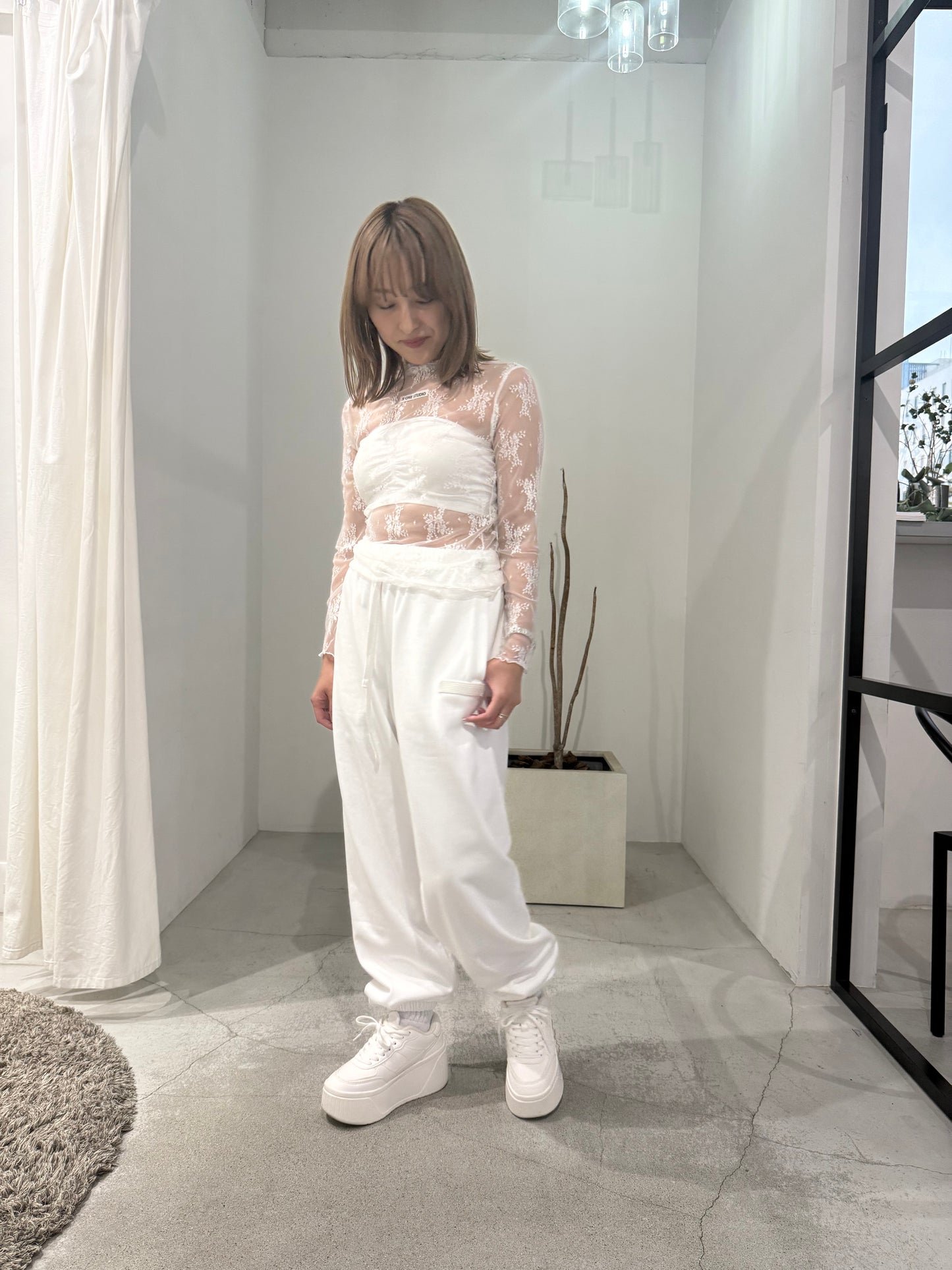 SHEER LACE TOP "WHITE"