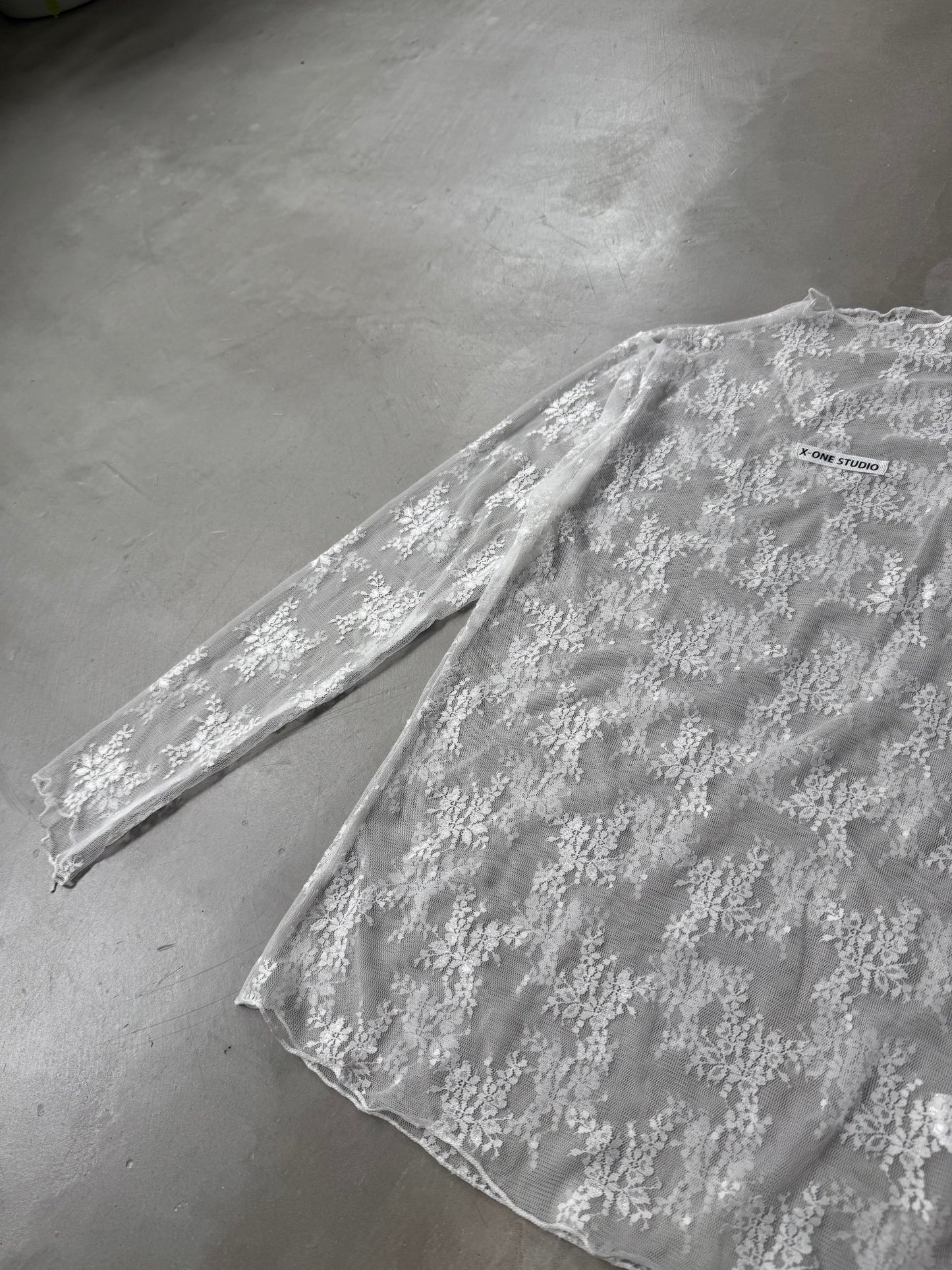 SHEER LACE TOP "WHITE"