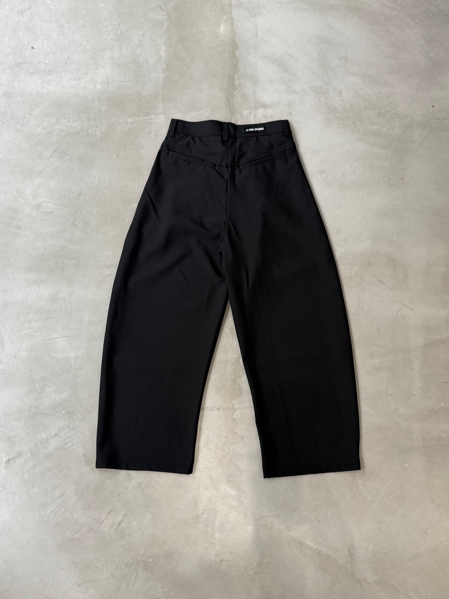 NYLON BARREL PANTS