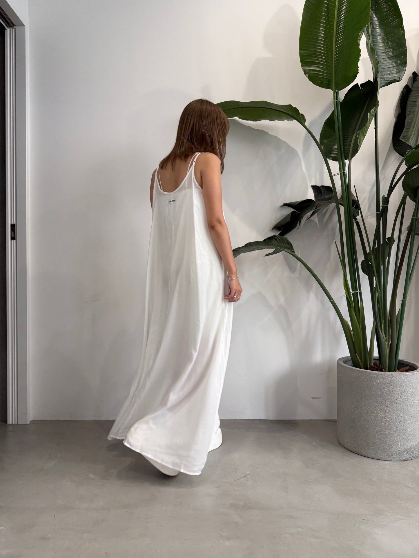 SATIN LONG DRESS "WHITE"