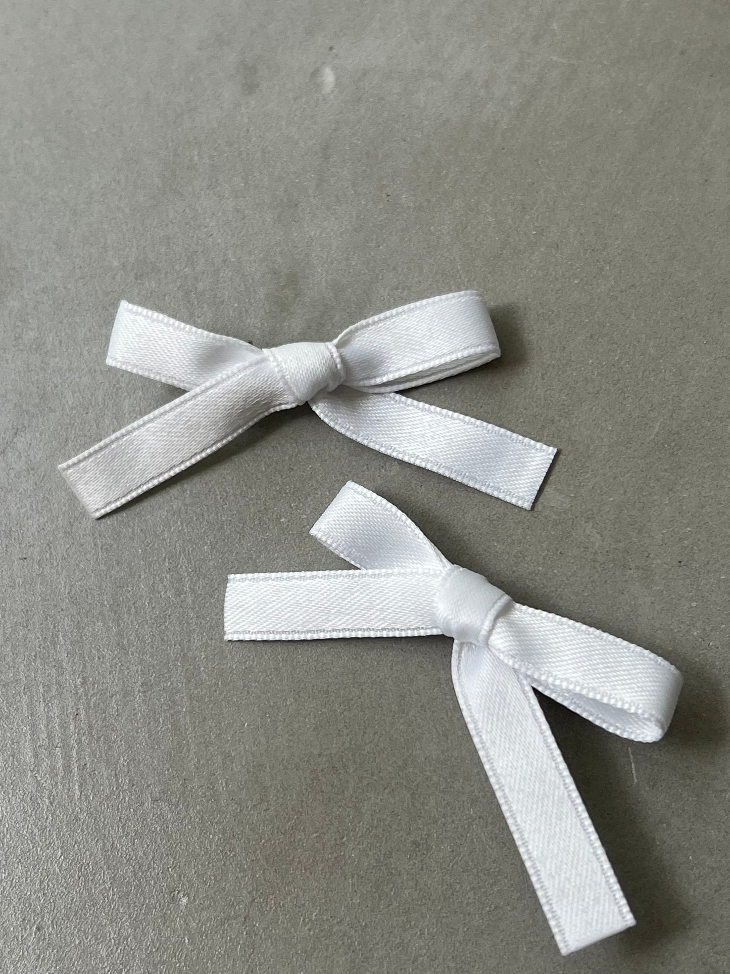 LADY RIBBON CLIP "WHITE"