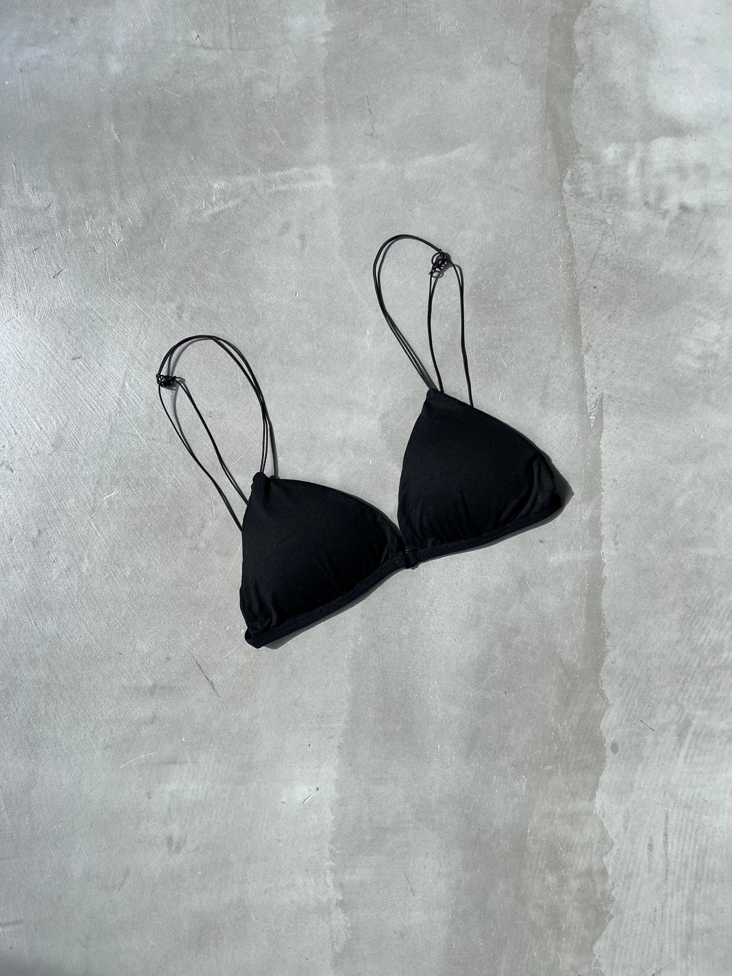 FRONT ROCK BRA "BLACK"