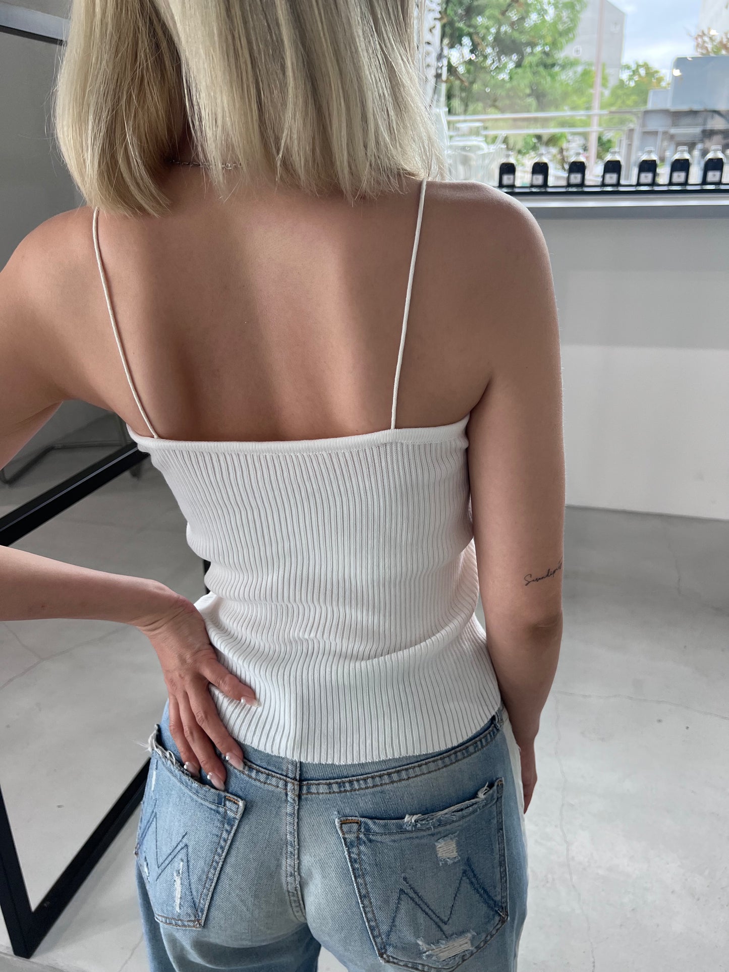 SPAGHETTI STRAP RIB CAMISOLE "WHITE"