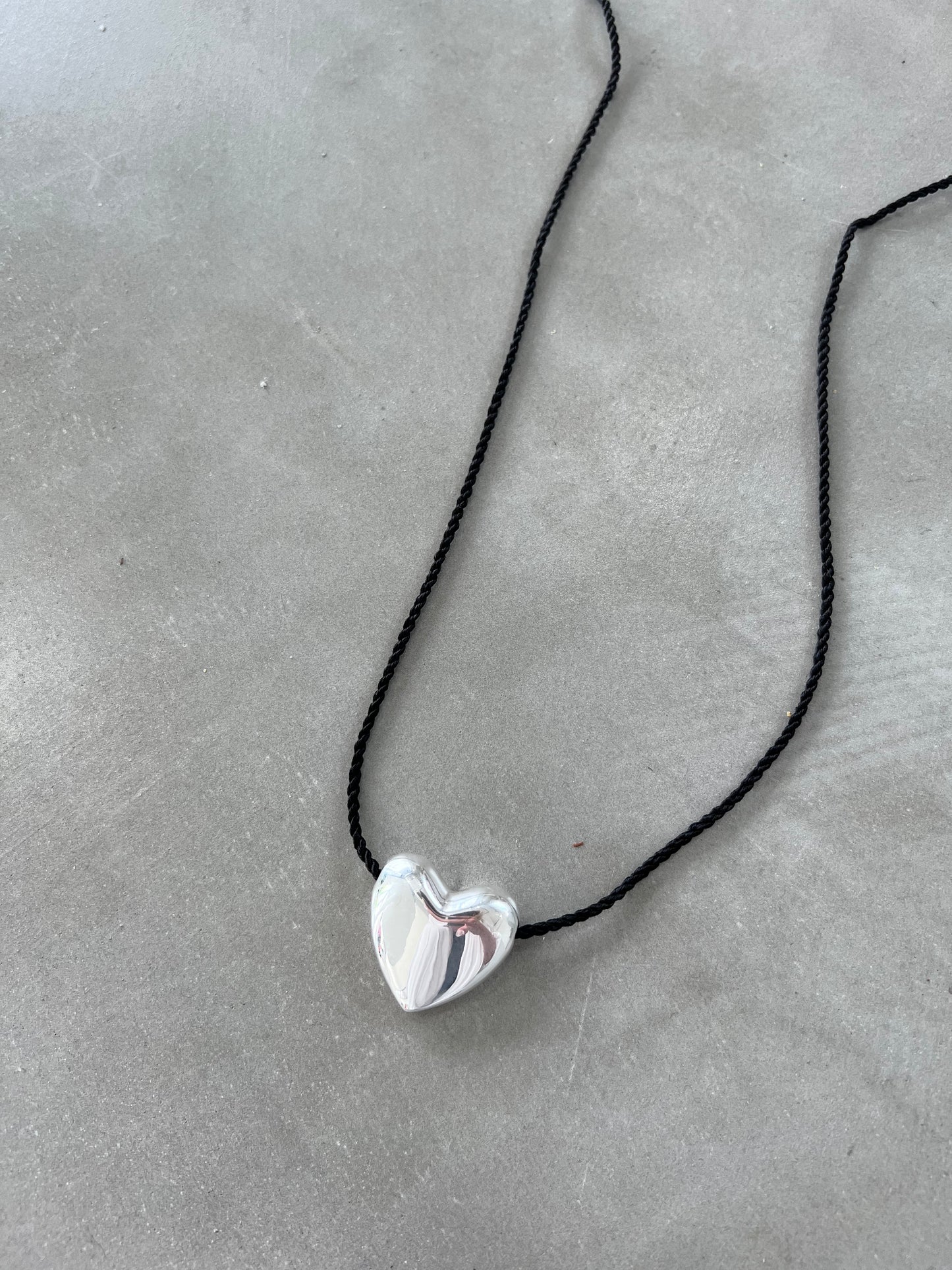 HEART NECKLACE SMALL