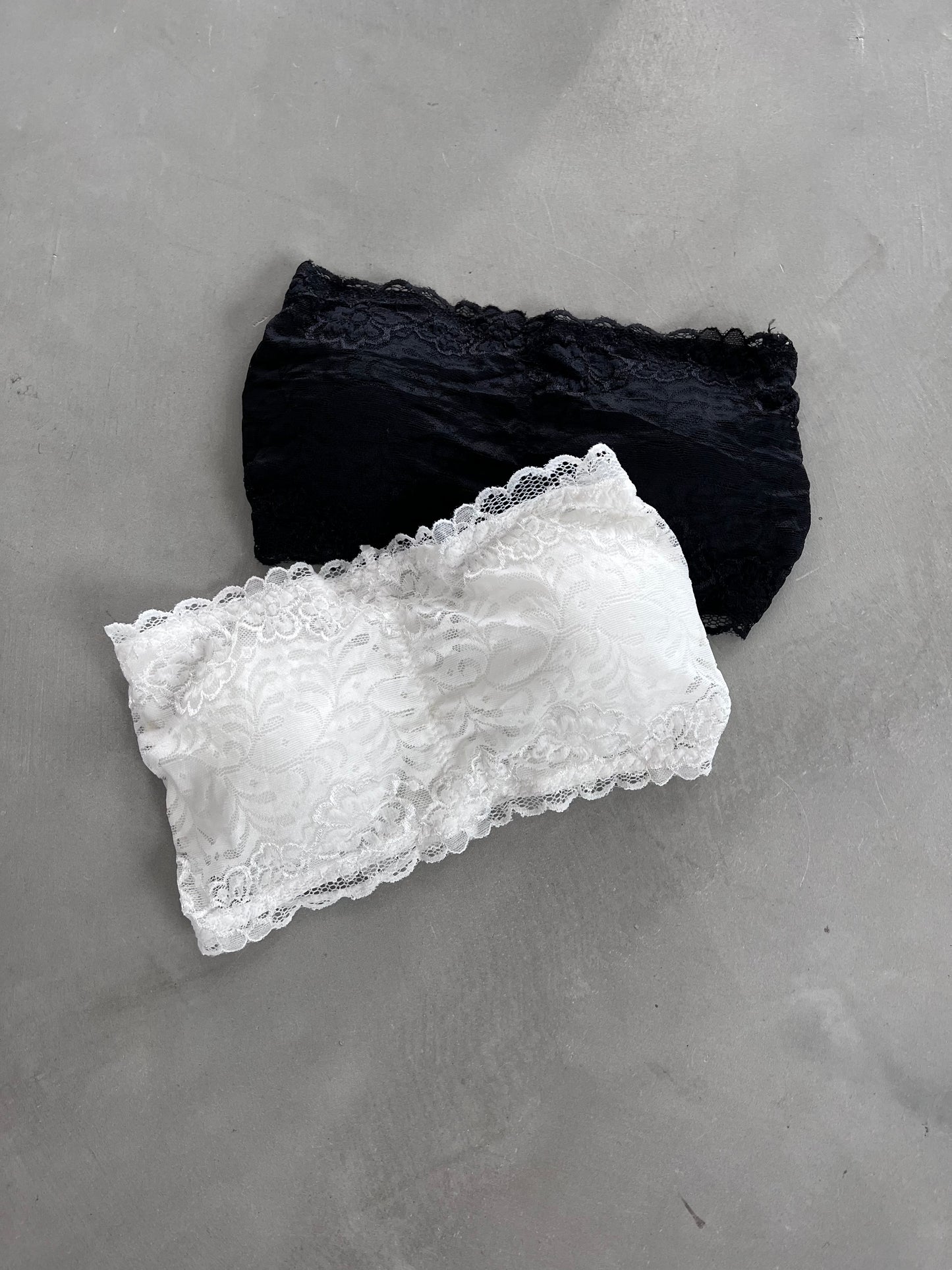 LACE BRA TOP "BLACK"