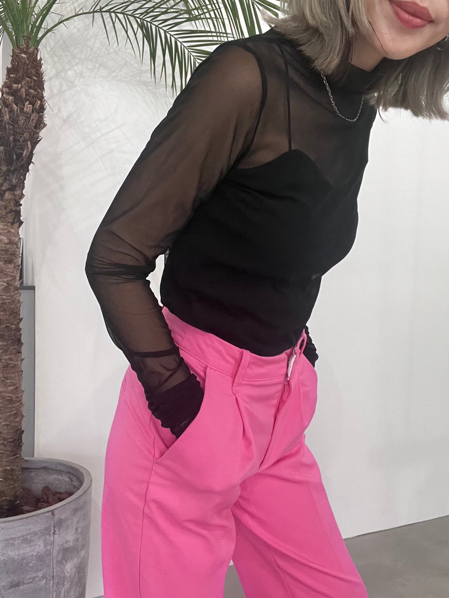 SHEER TOP "BLACK"