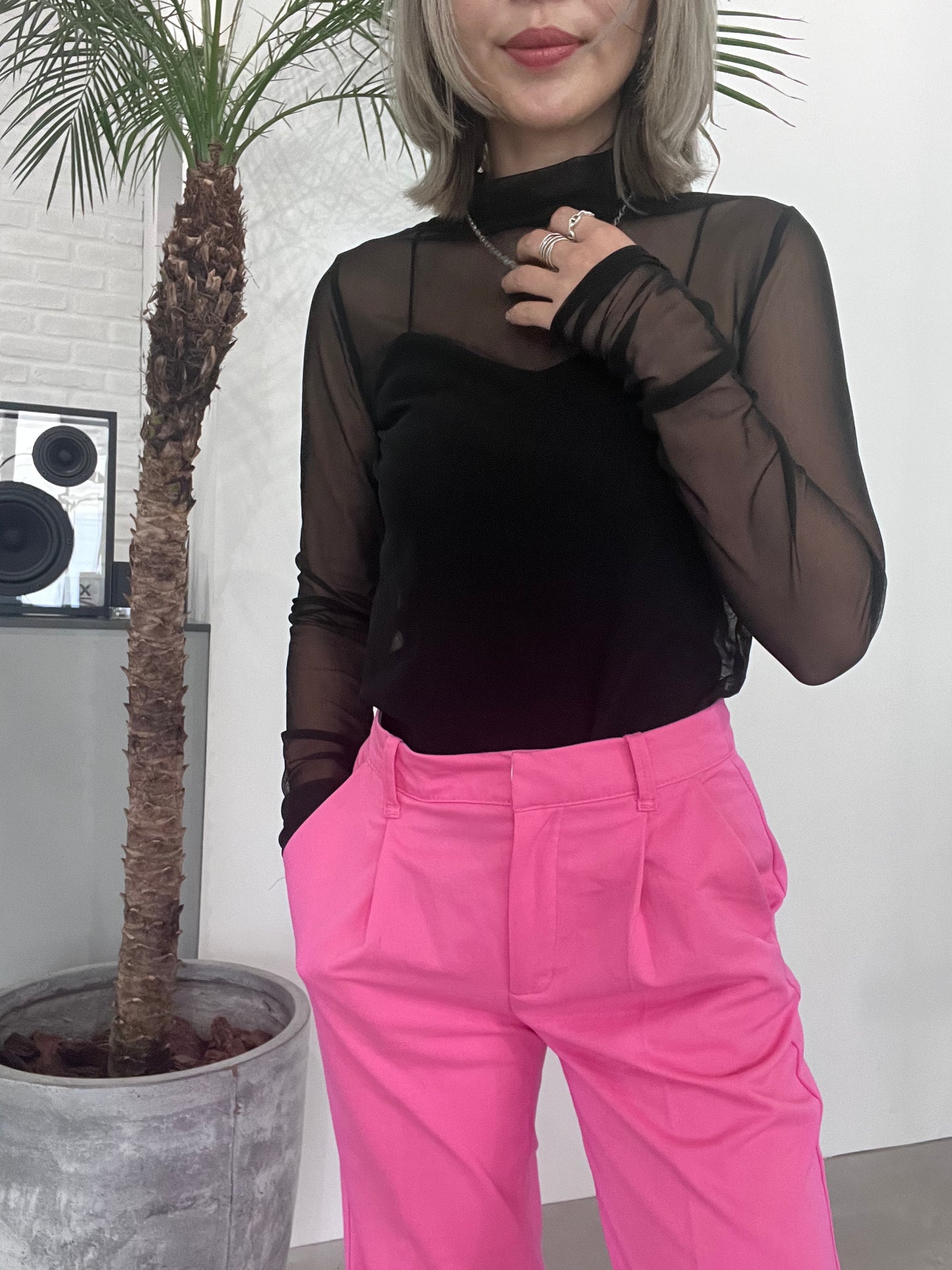 SHEER TOP "BLACK"