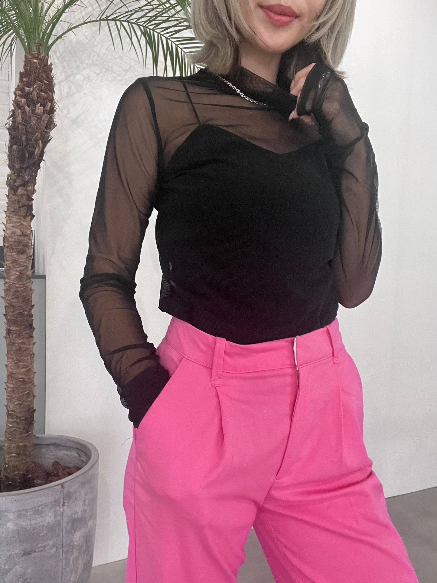 SHEER TOP "BLACK"