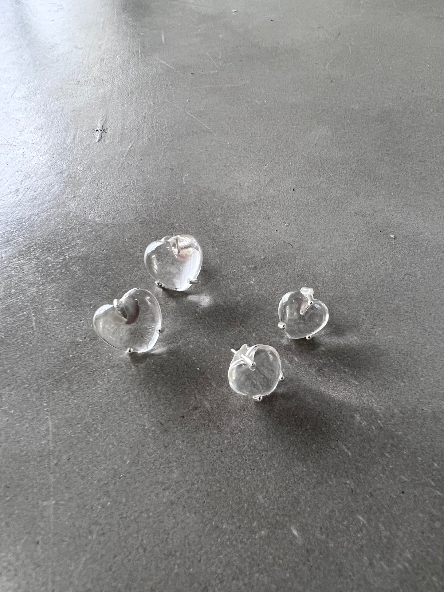 GEM HEART STUDS LARGE
