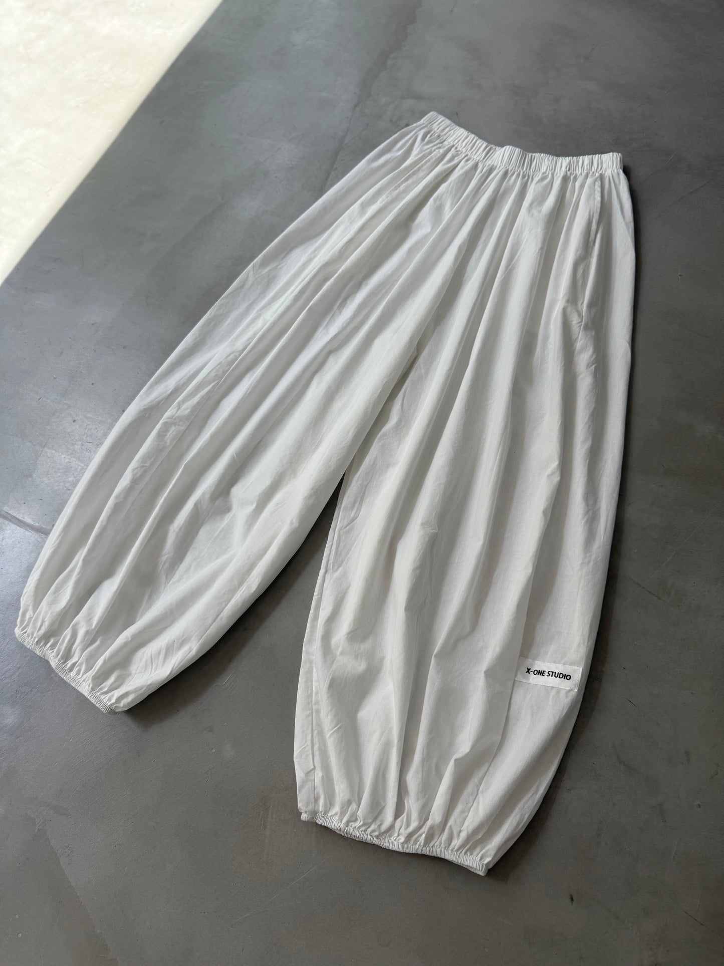 ALADDIN FIT PANT "WHITE"