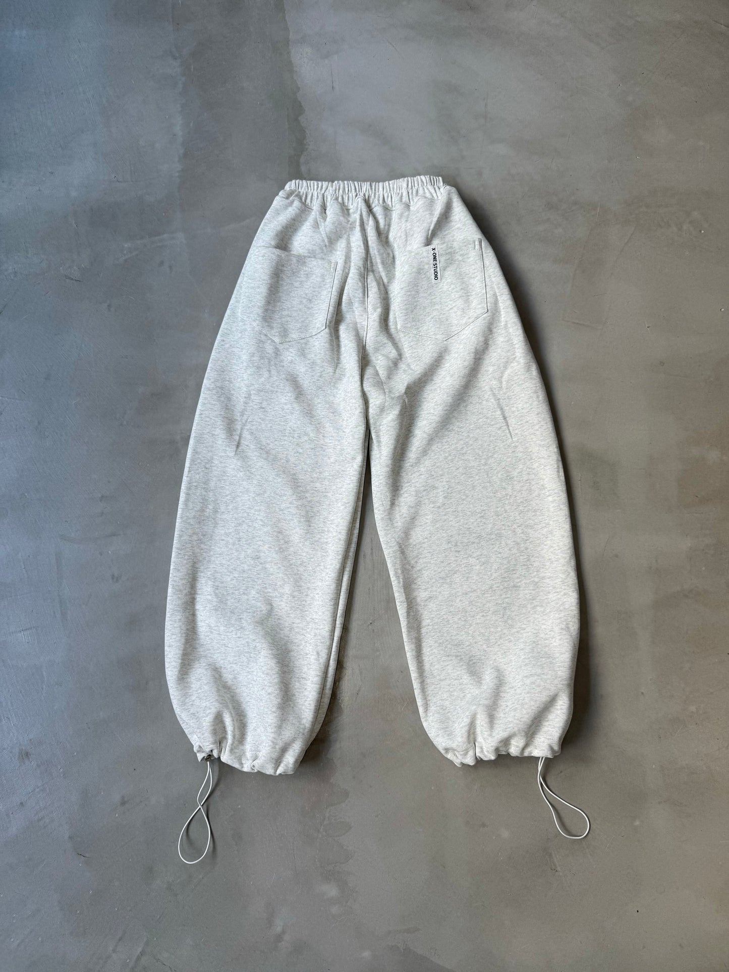 LOOSE SWEAT PANTS "ASH"