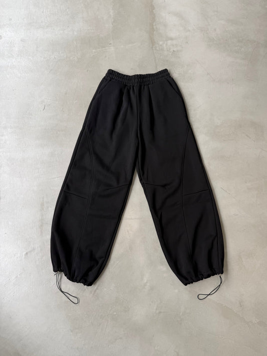 BARREL STYLE SWEAT "BLACK"