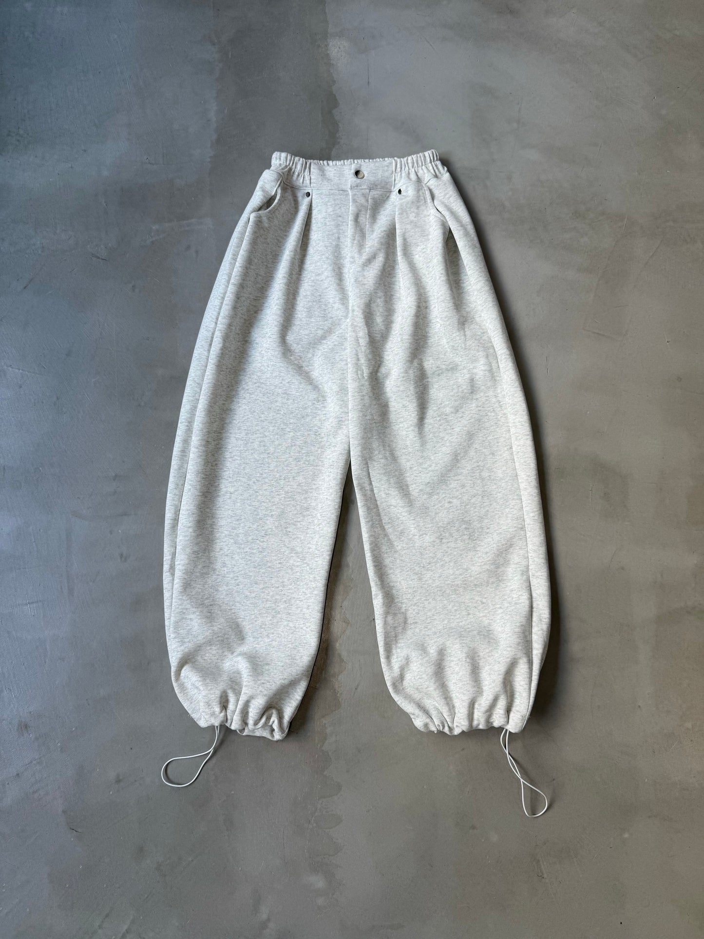 LOOSE SWEAT PANTS "ASH"