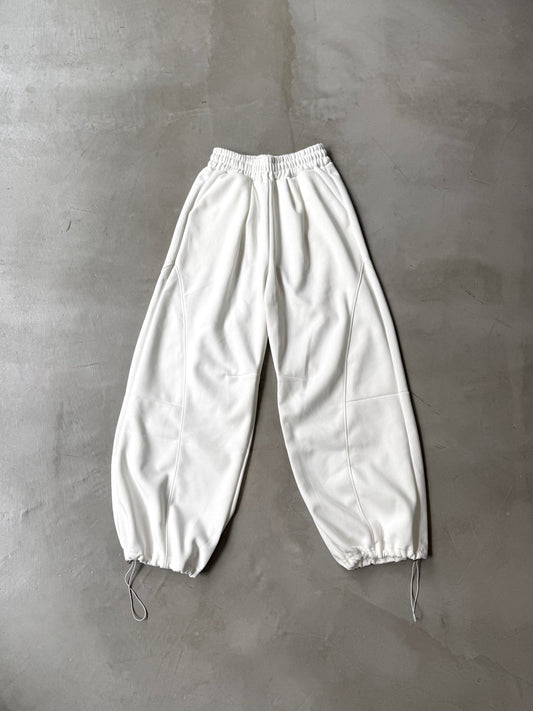 BARREL STYLE SWEAT "WHITE"