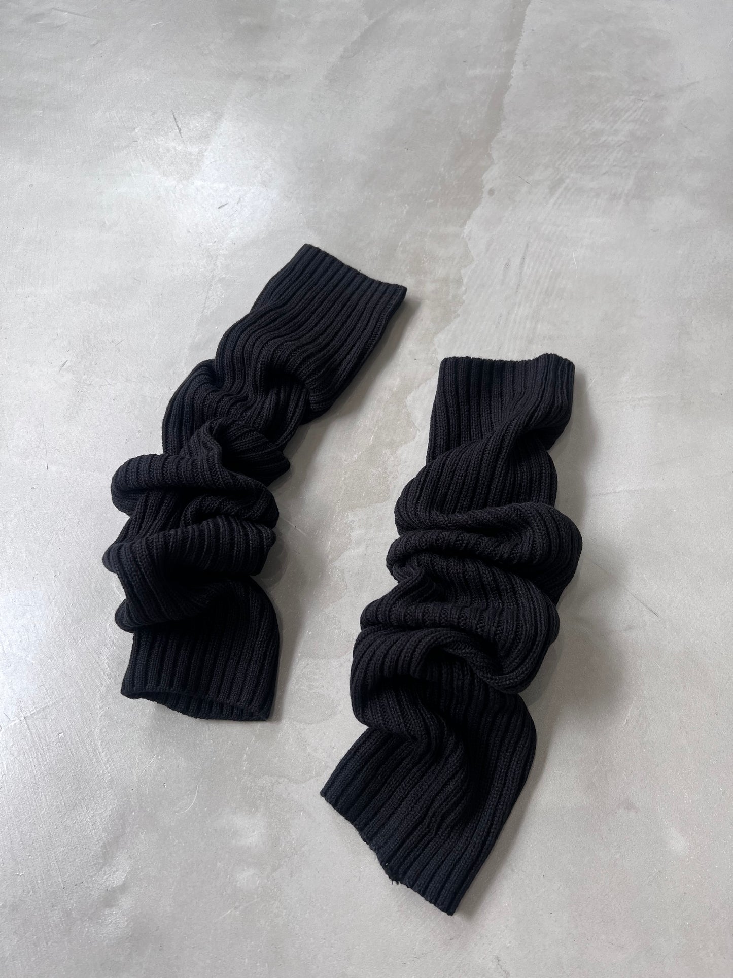 KNIT ARM WAMER "BLACK"