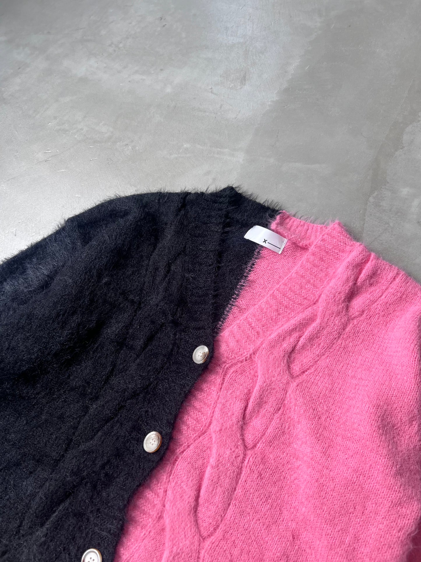 2 TONE CARDIGAN "PINK"