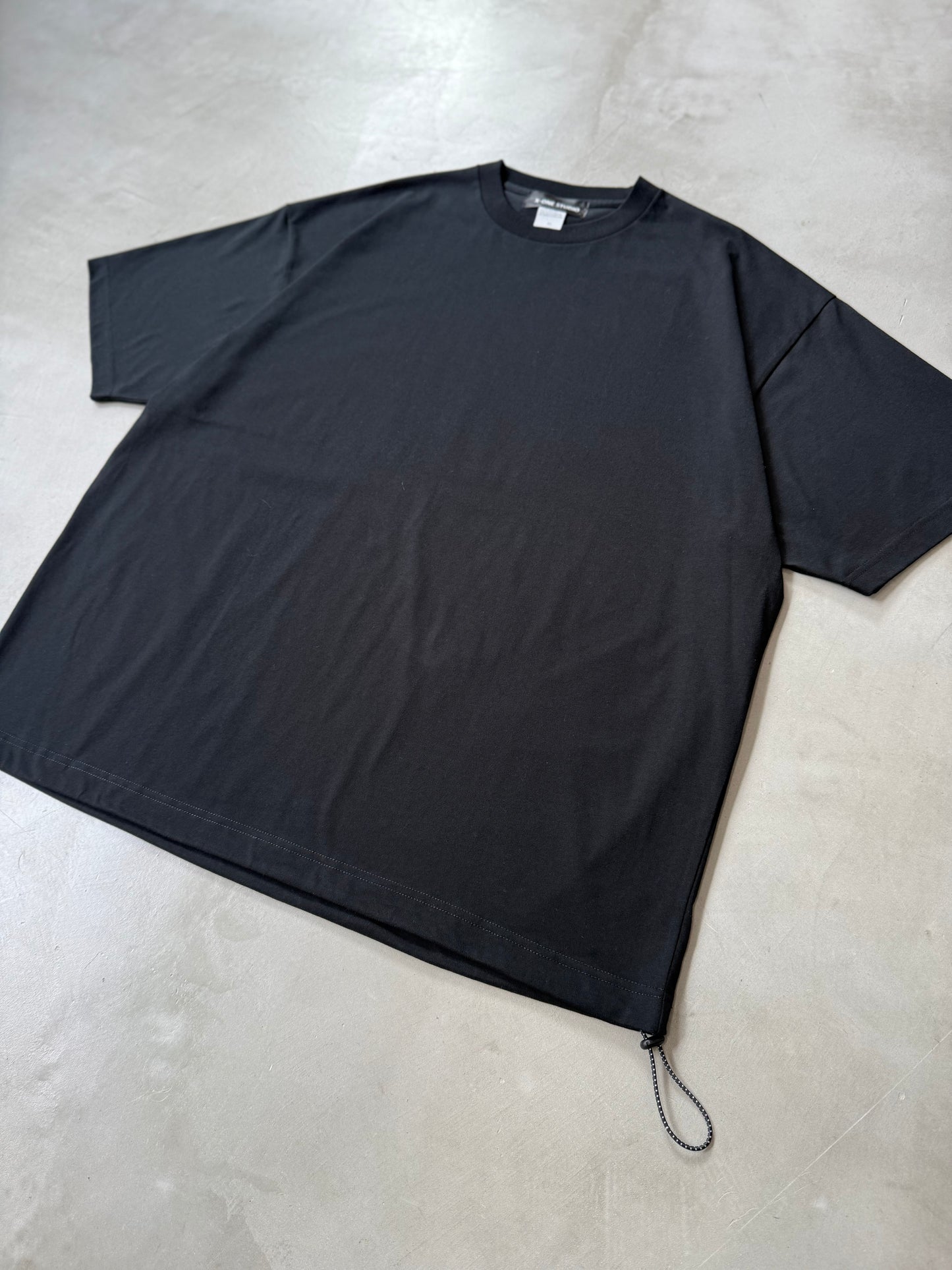【MENS】X-ONE DRAWSTRING TEE "BLACK"