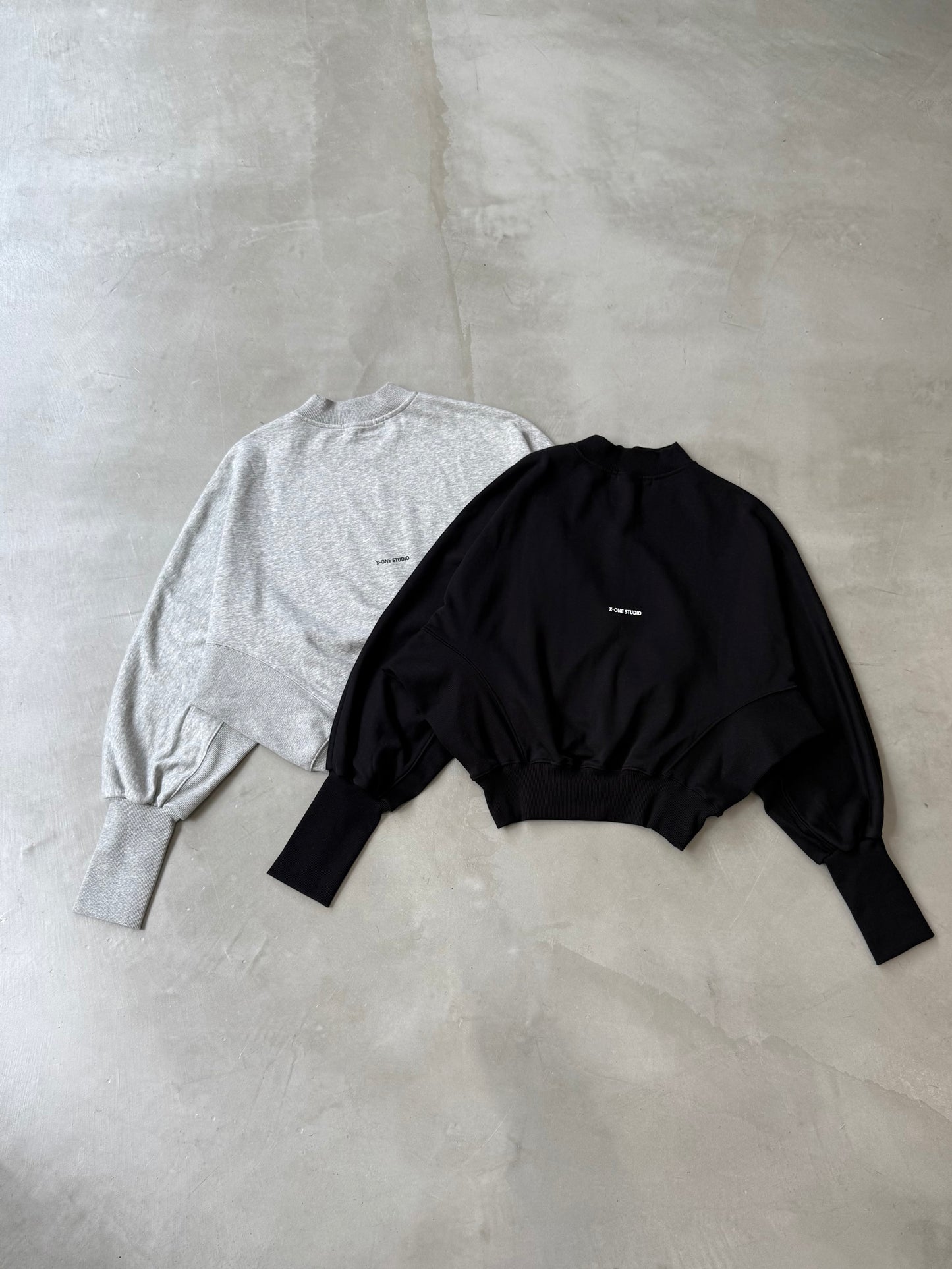 BALLOON SLEEVE SWEAT "BLACK"