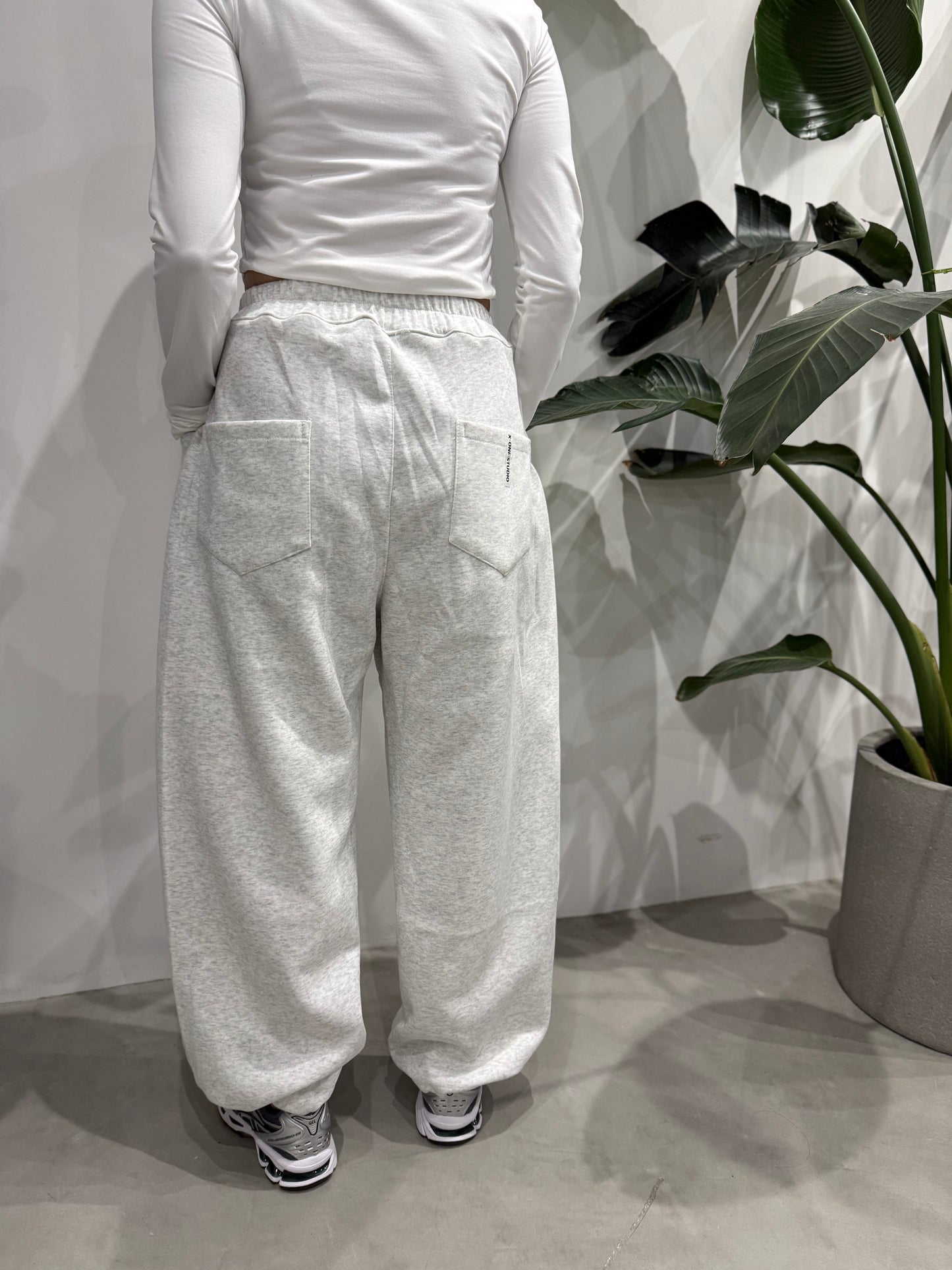 LOOSE SWEAT PANTS "ASH"