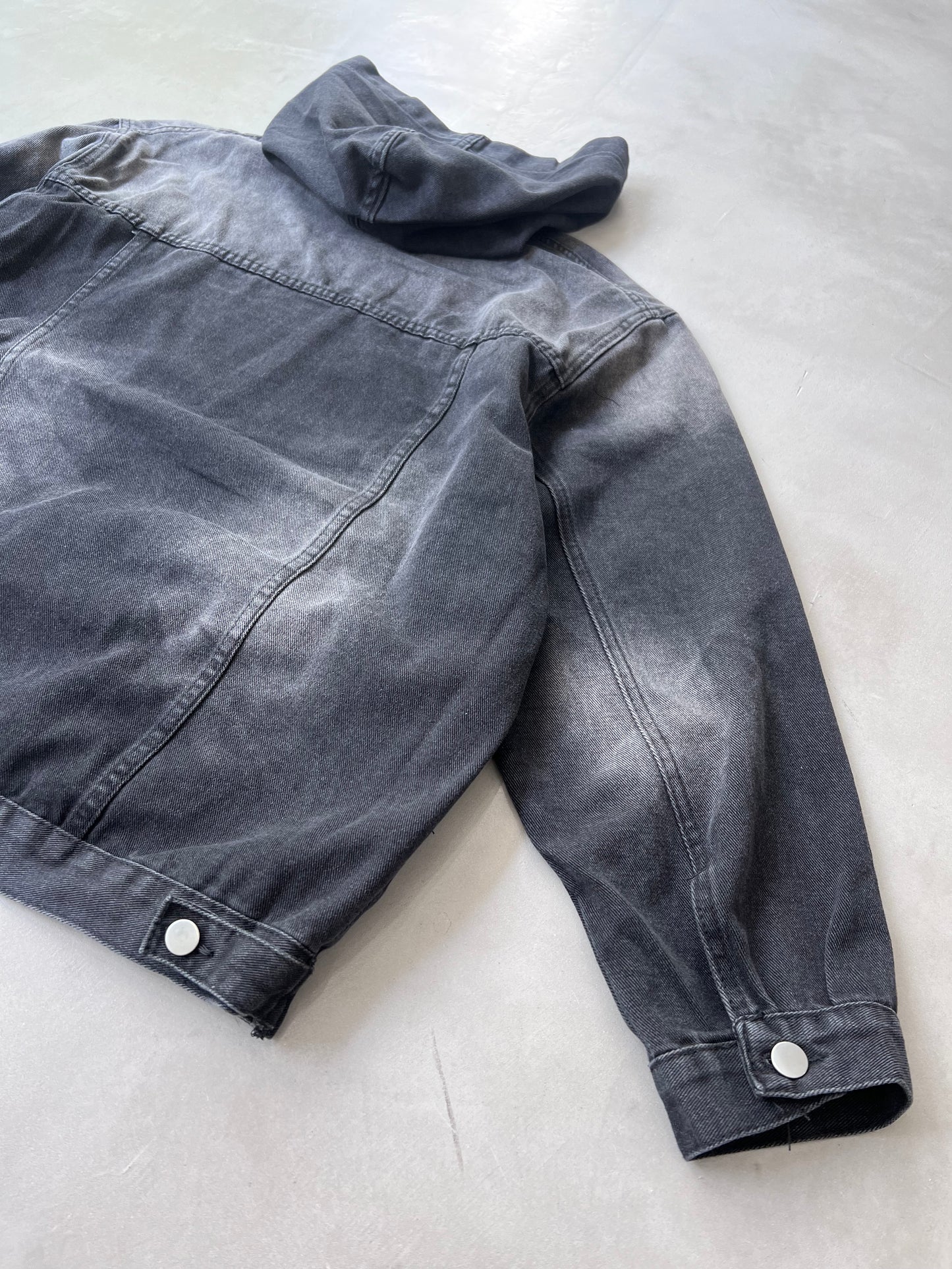 【MENS】DENIM HOODIE "WASH BLACK"￼