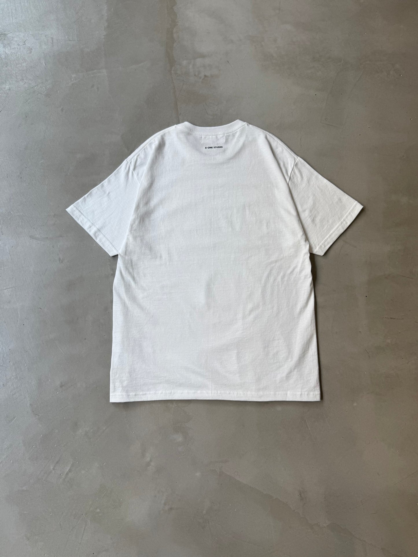 GRAPHIC TEE "Time heals"