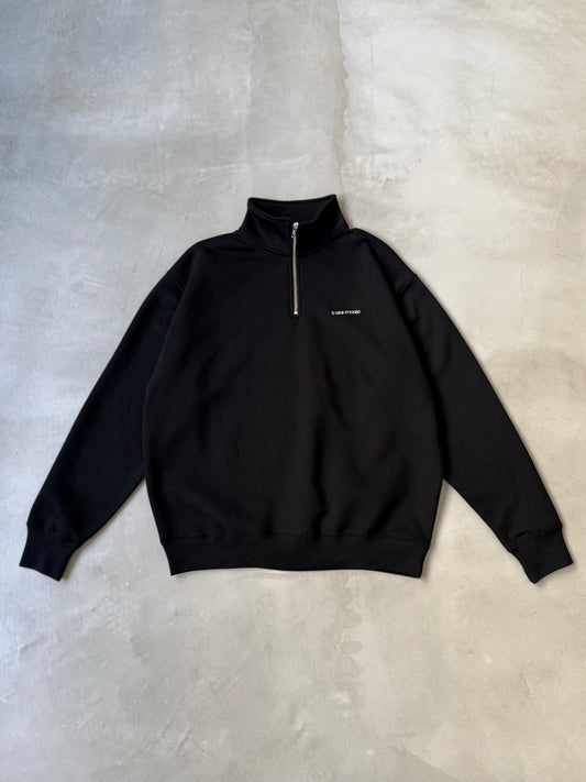 X-ONE HALF ZIP UP "BLACK"