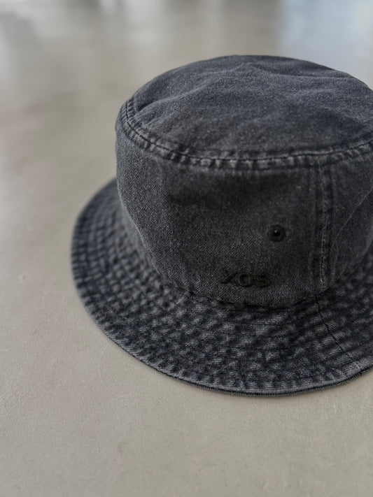 BLACK DENIM HAT