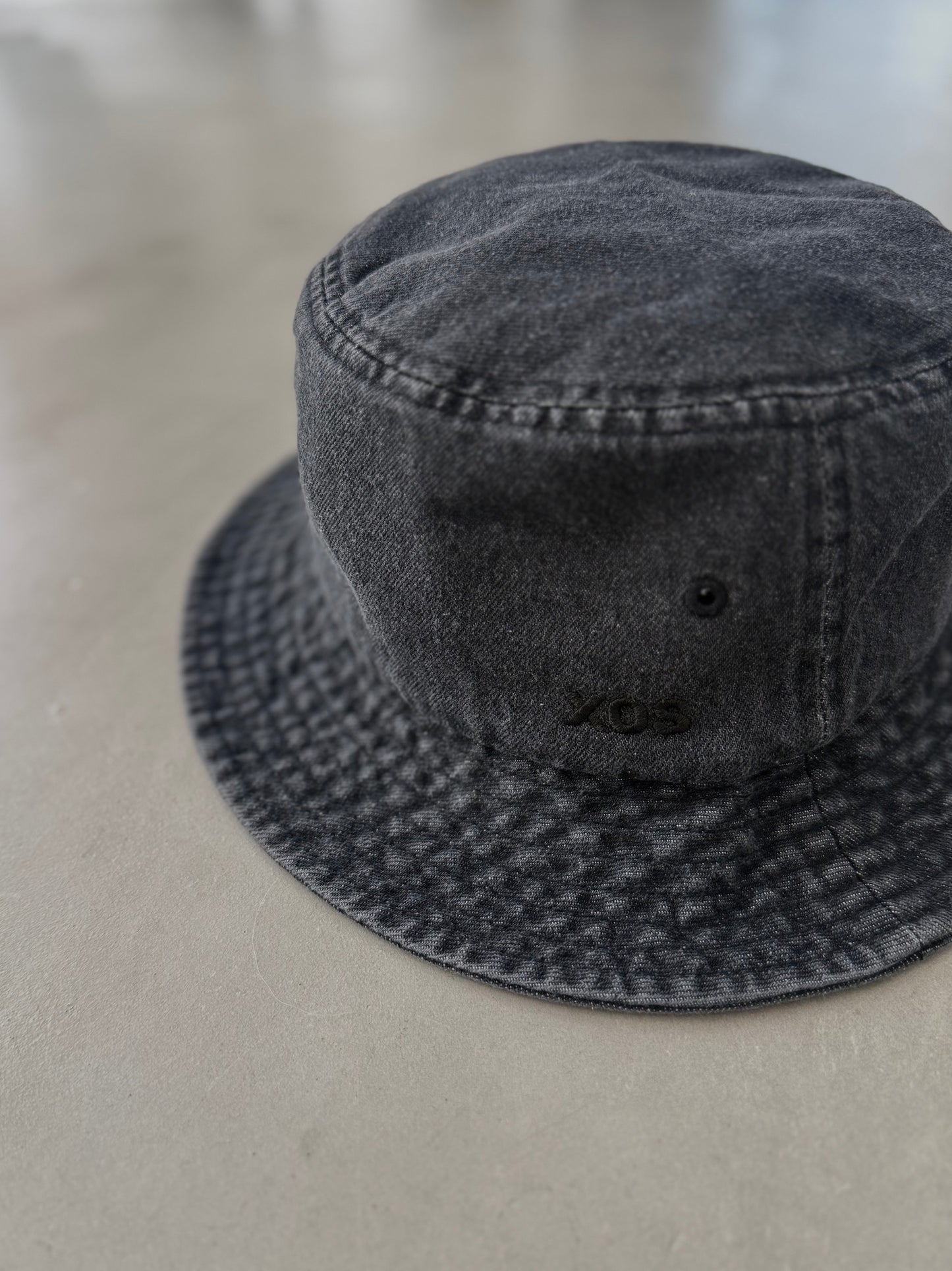 BLACK DENIM HAT